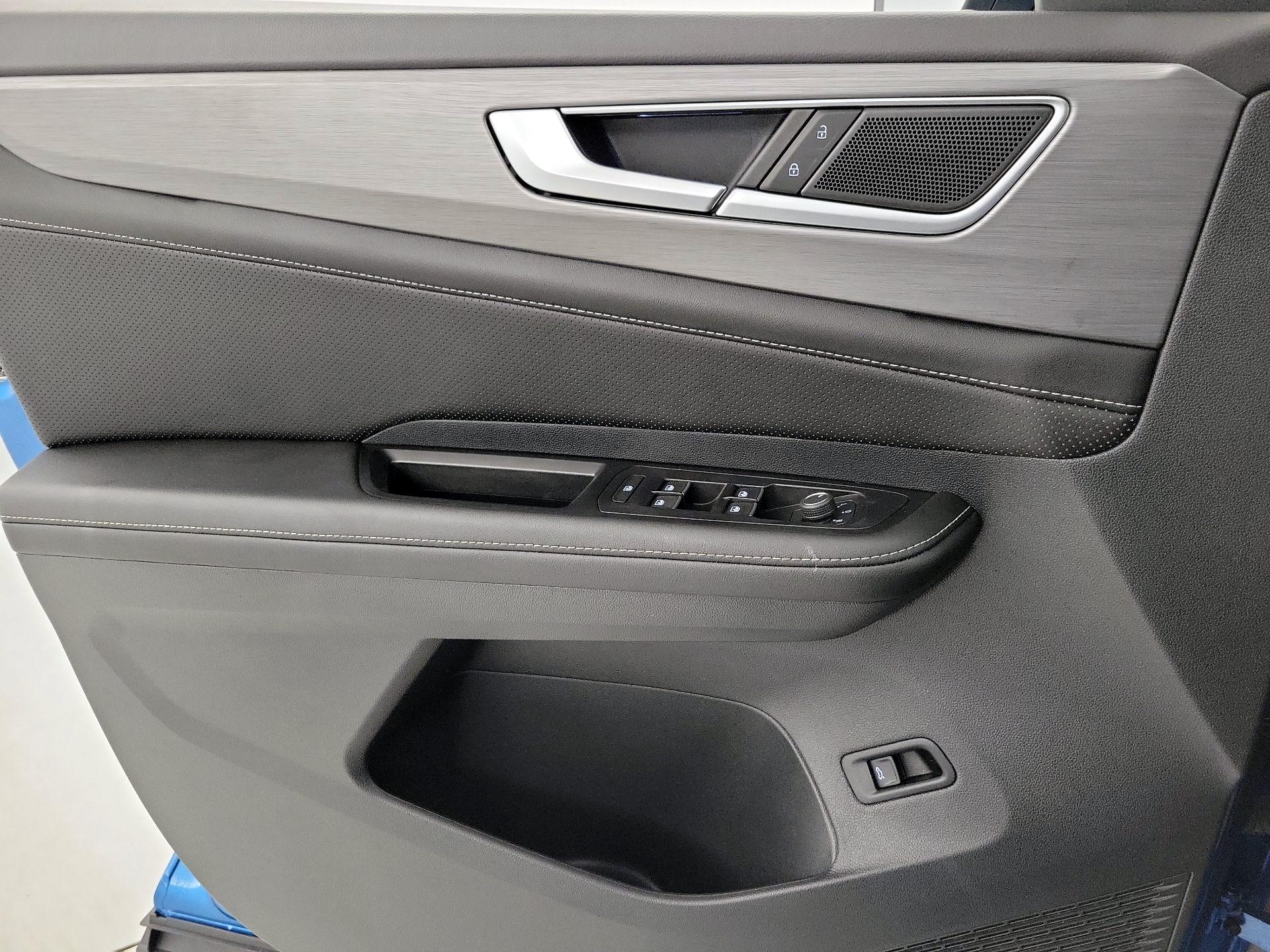 Thumbnail: 2024 Volkswagen Atlas - 12