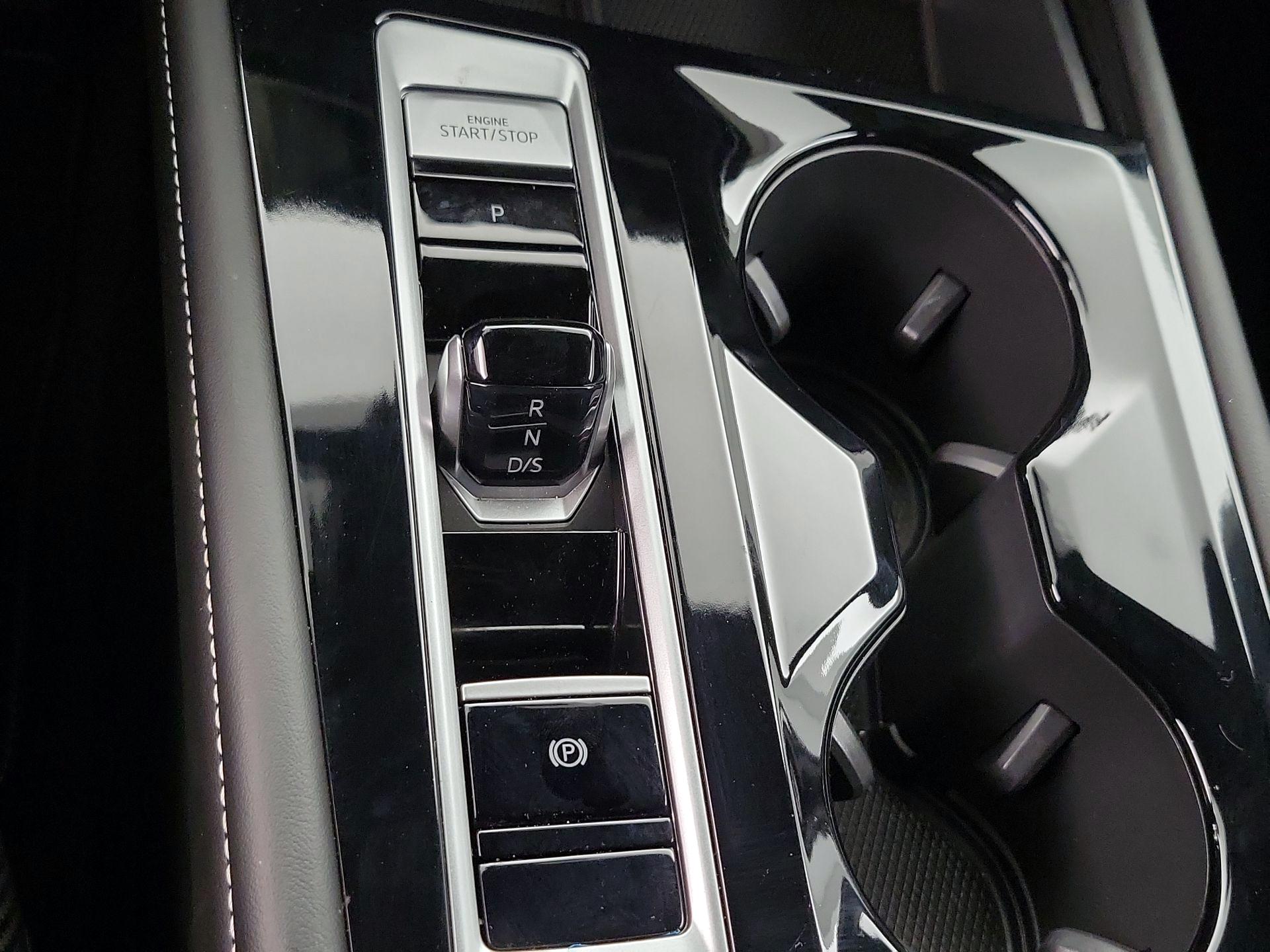 Thumbnail: 2024 Volkswagen Atlas - 17