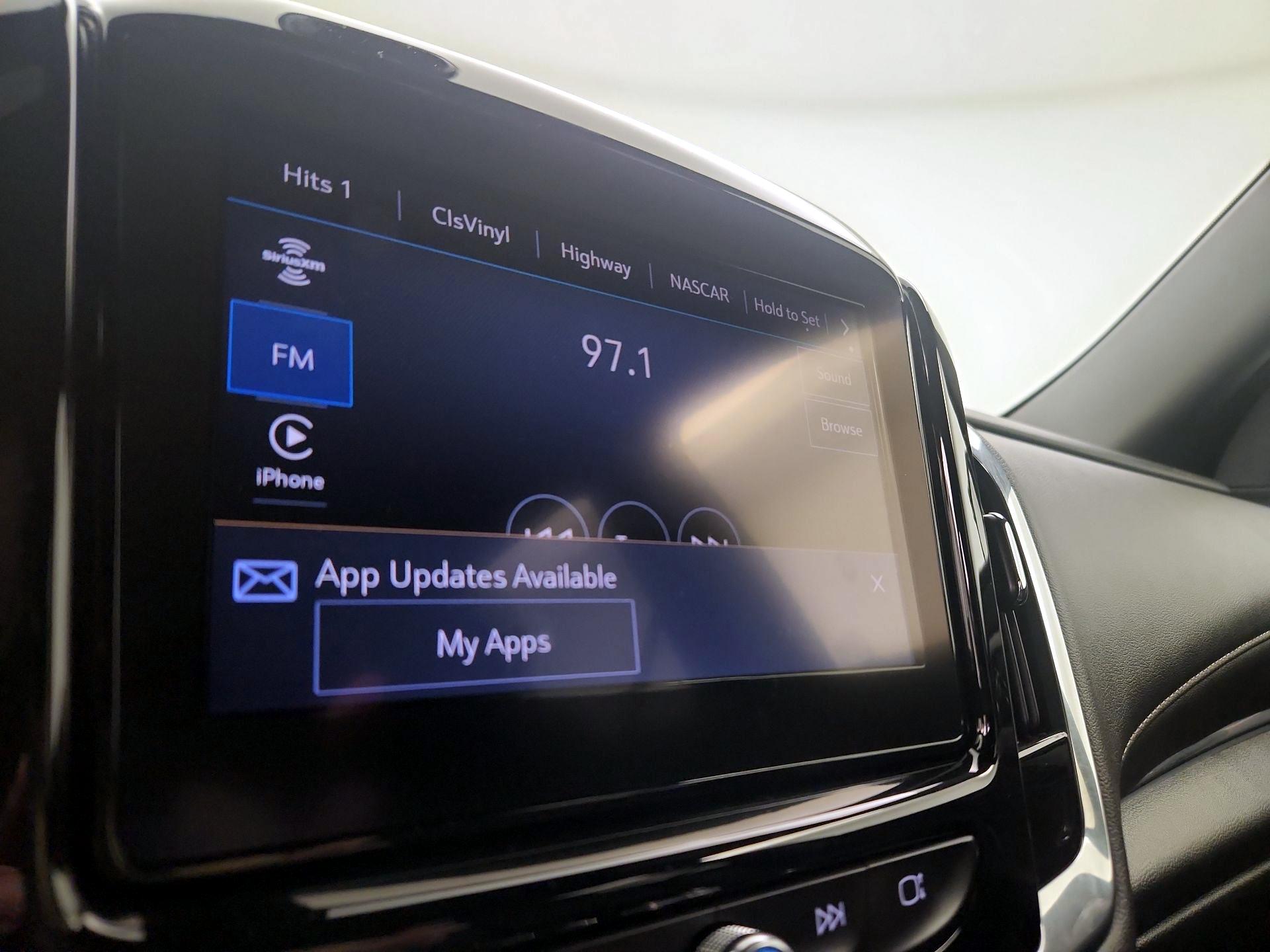 Thumbnail: 2023 Chevrolet Traverse - 16