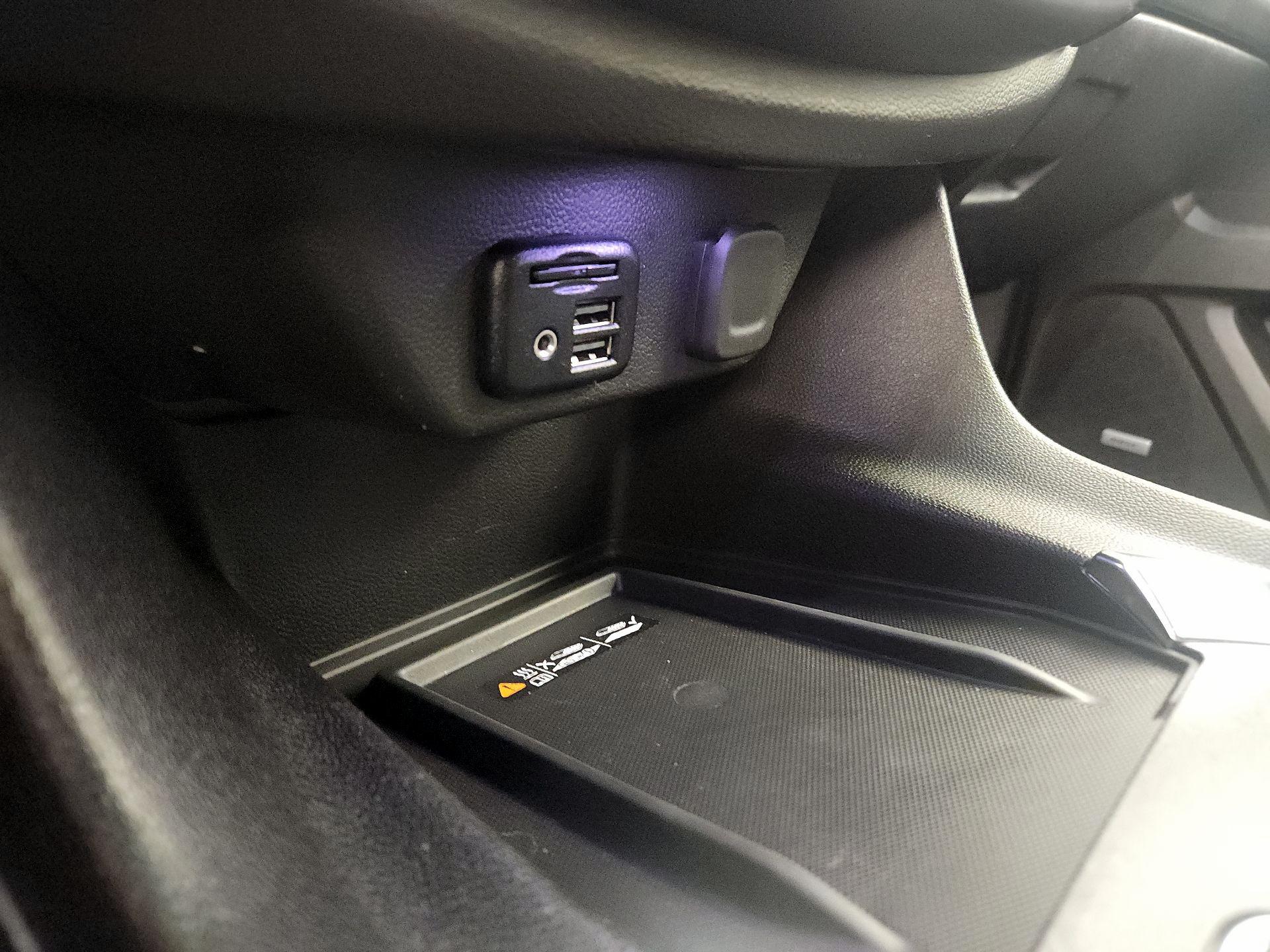 Thumbnail: 2023 Chevrolet Traverse - 19