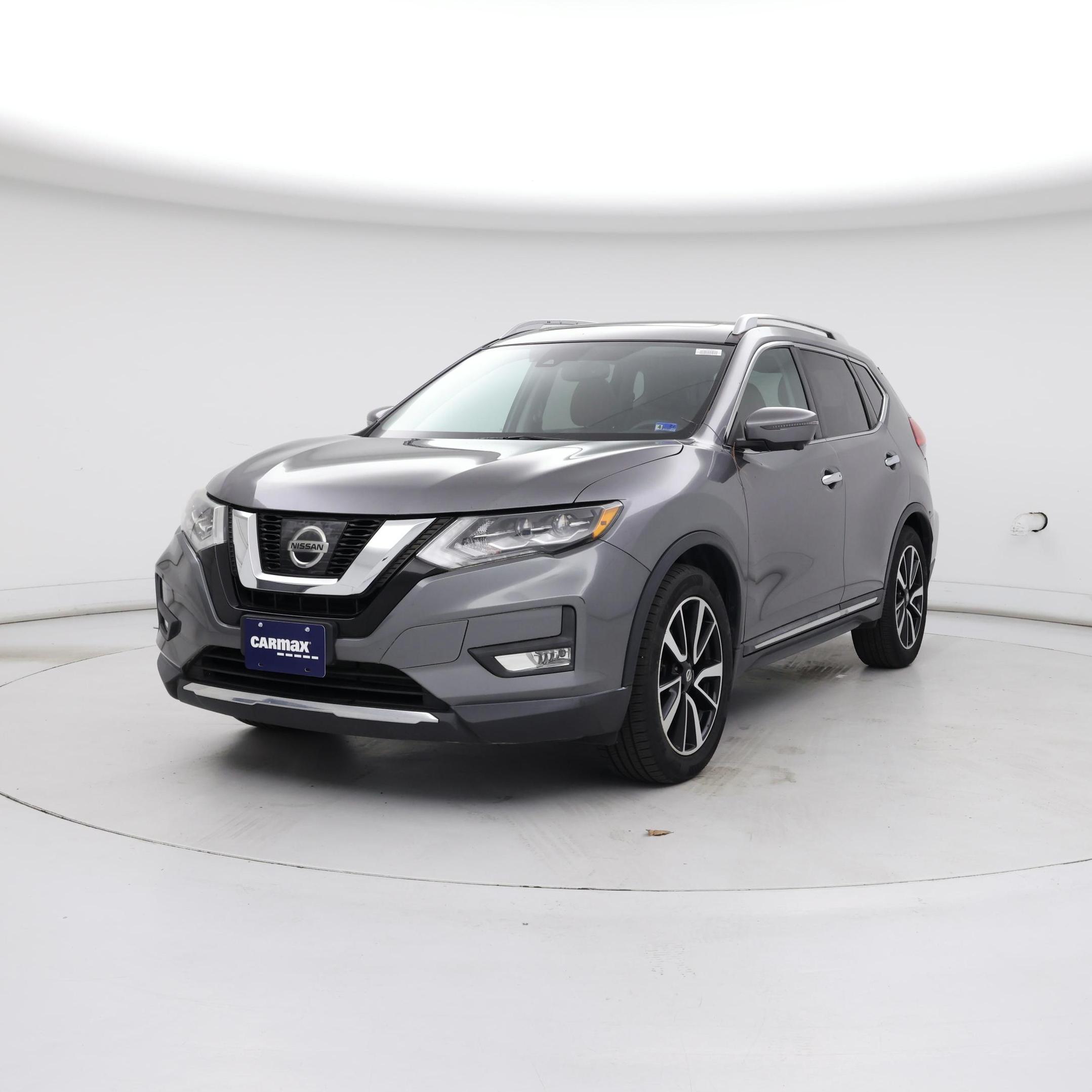 Thumbnail: 2017 Nissan Rogue - 4