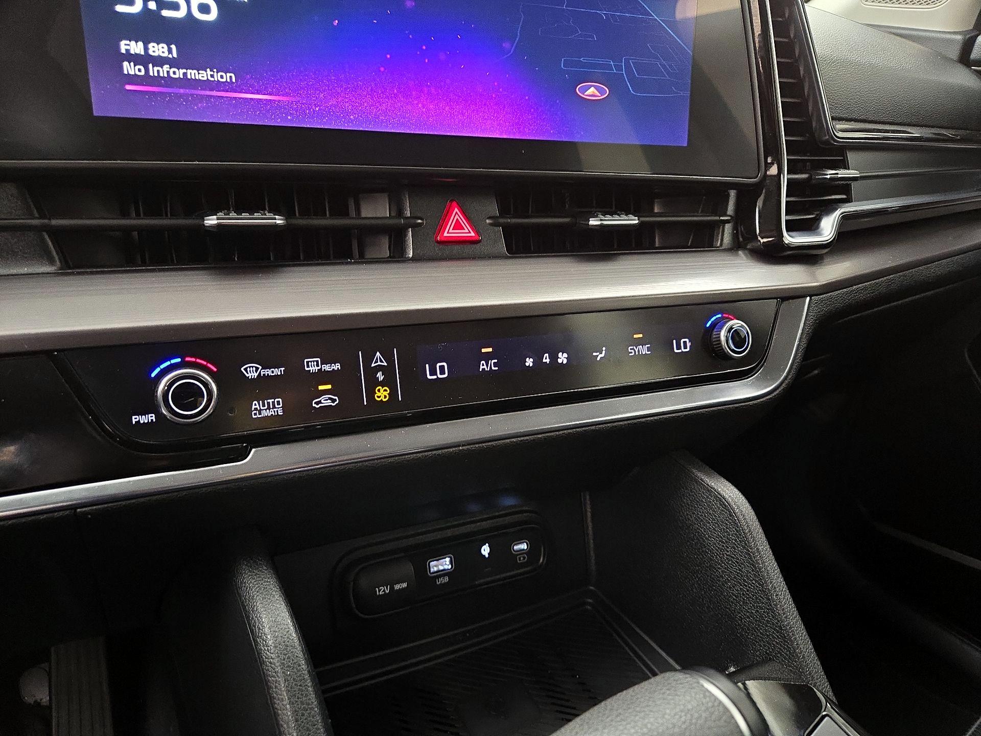 Thumbnail: 2023 Kia Sportage - 17