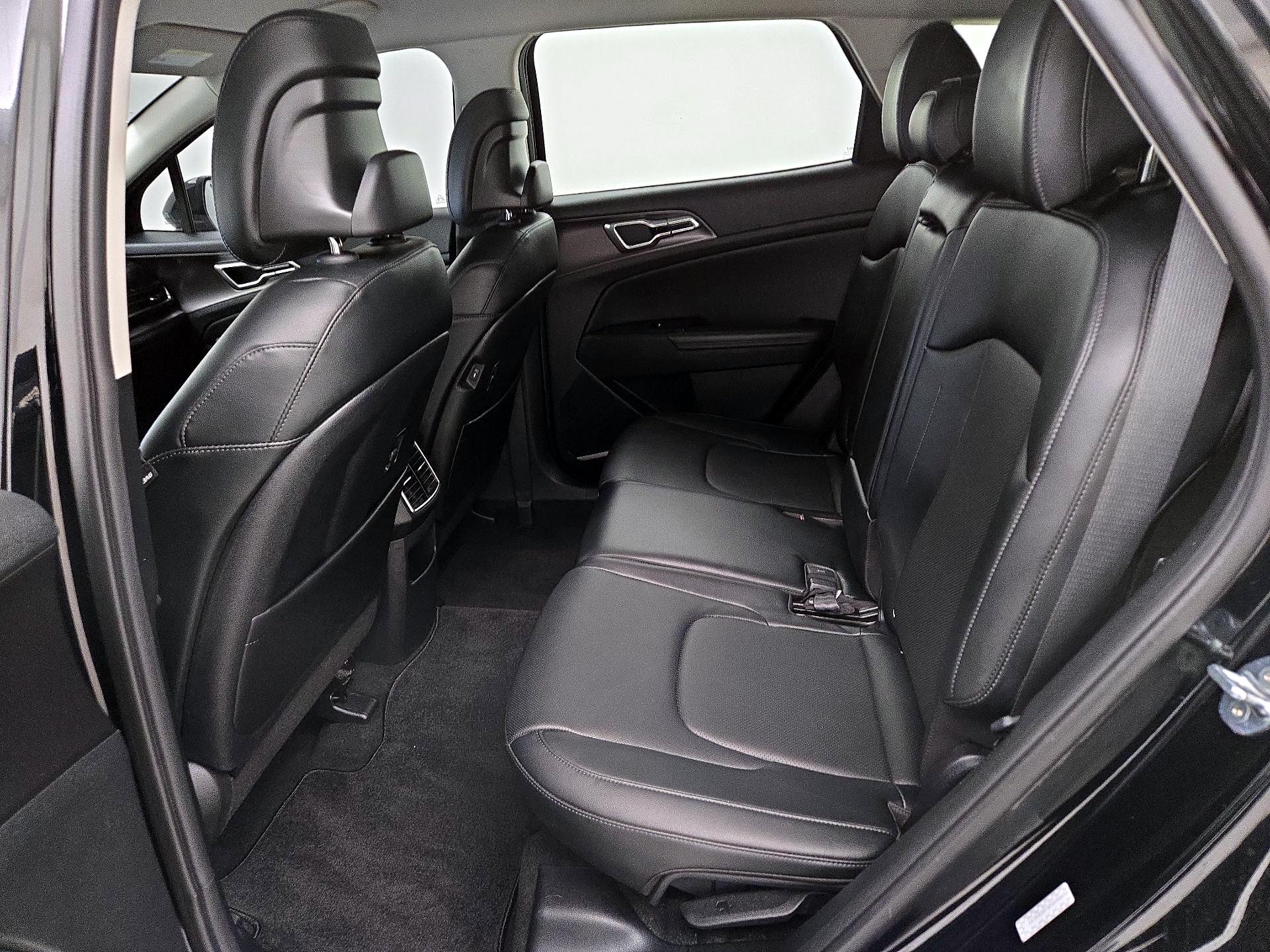 Thumbnail: 2023 Kia Sportage - 20