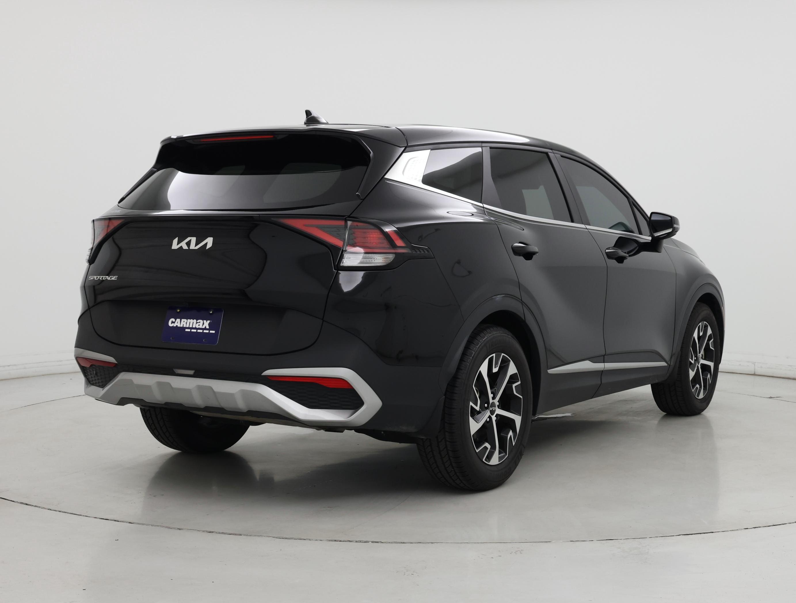Thumbnail: 2023 Kia Sportage - 8
