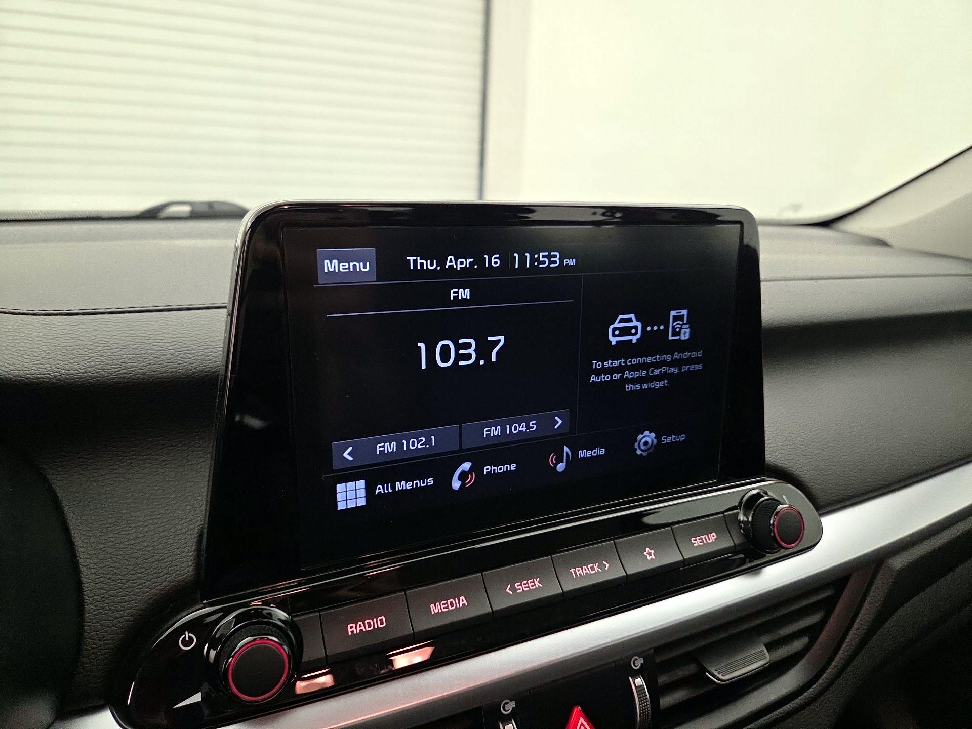 Thumbnail: 2022 Kia Forte - 15