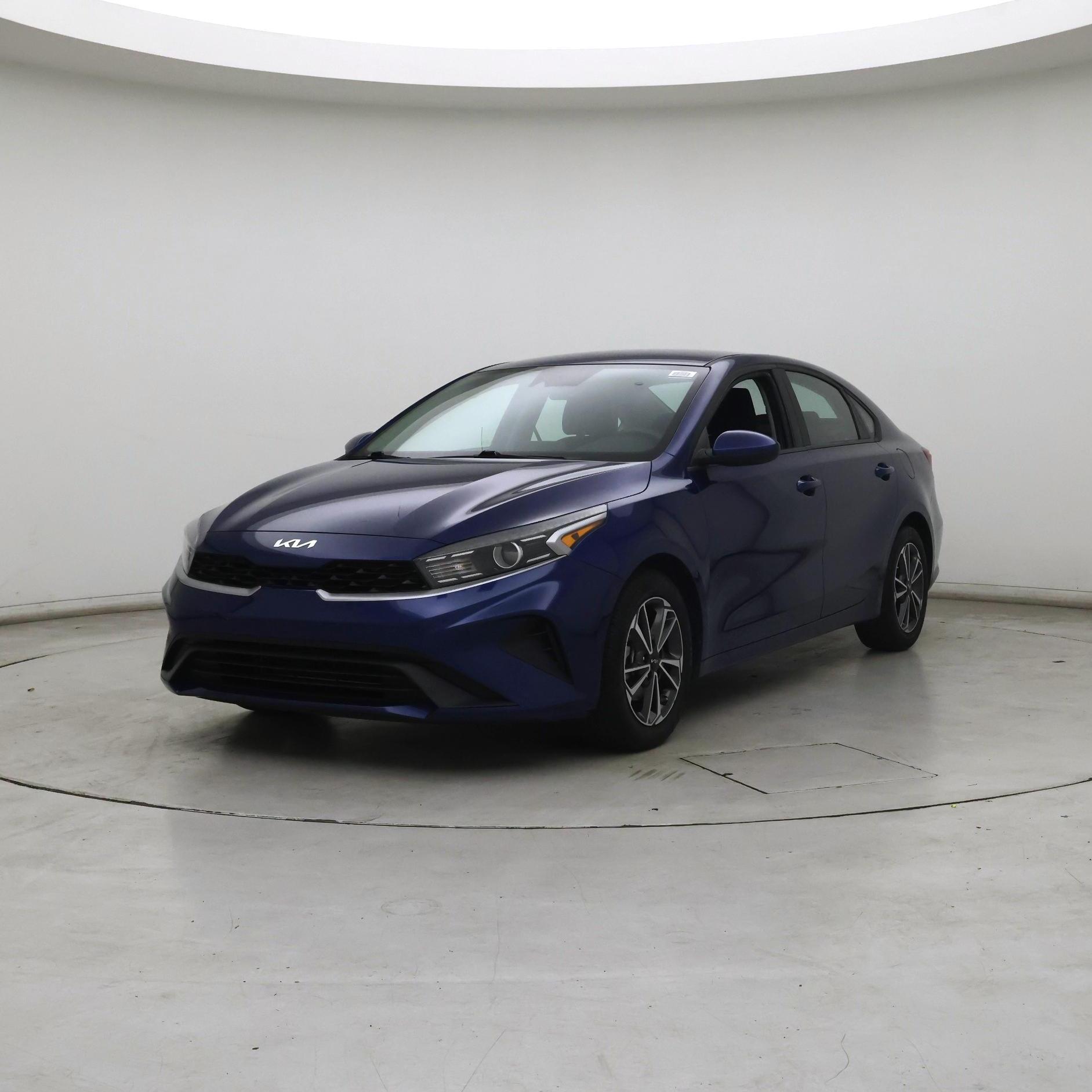 Thumbnail: 2022 Kia Forte - 4