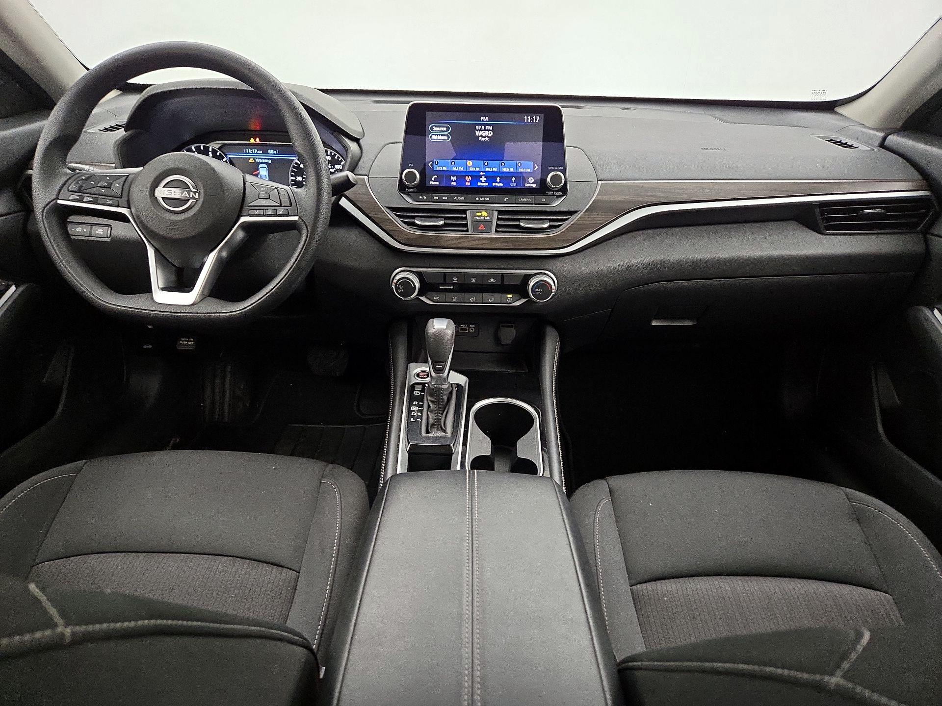 Thumbnail: 2023 Nissan Altima - 9