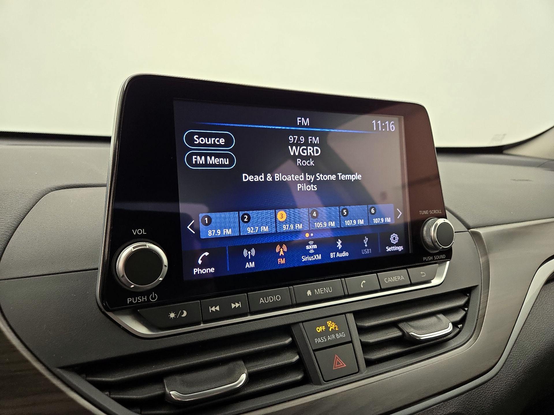 Thumbnail: 2023 Nissan Altima - 15