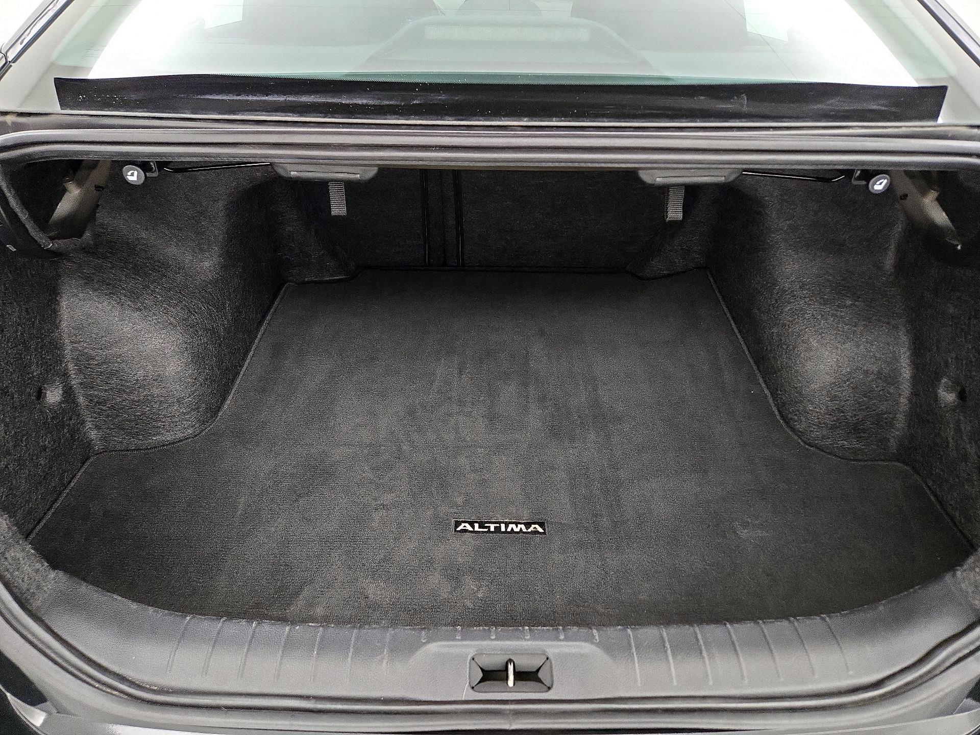 Thumbnail: 2023 Nissan Altima - 20