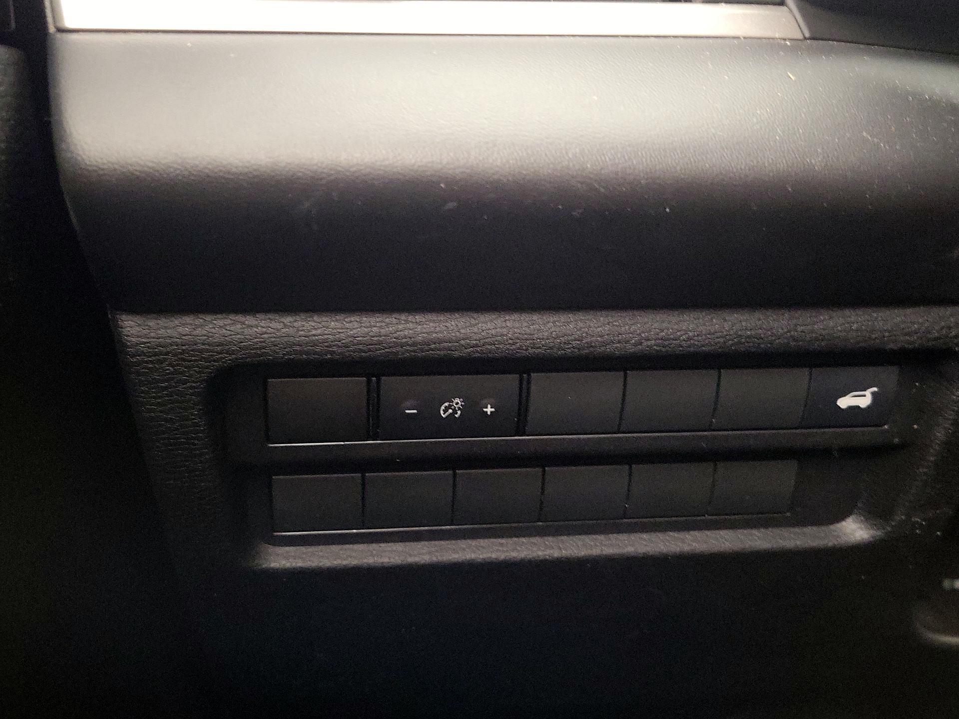 Thumbnail: 2022 Mitsubishi Outlander - 13