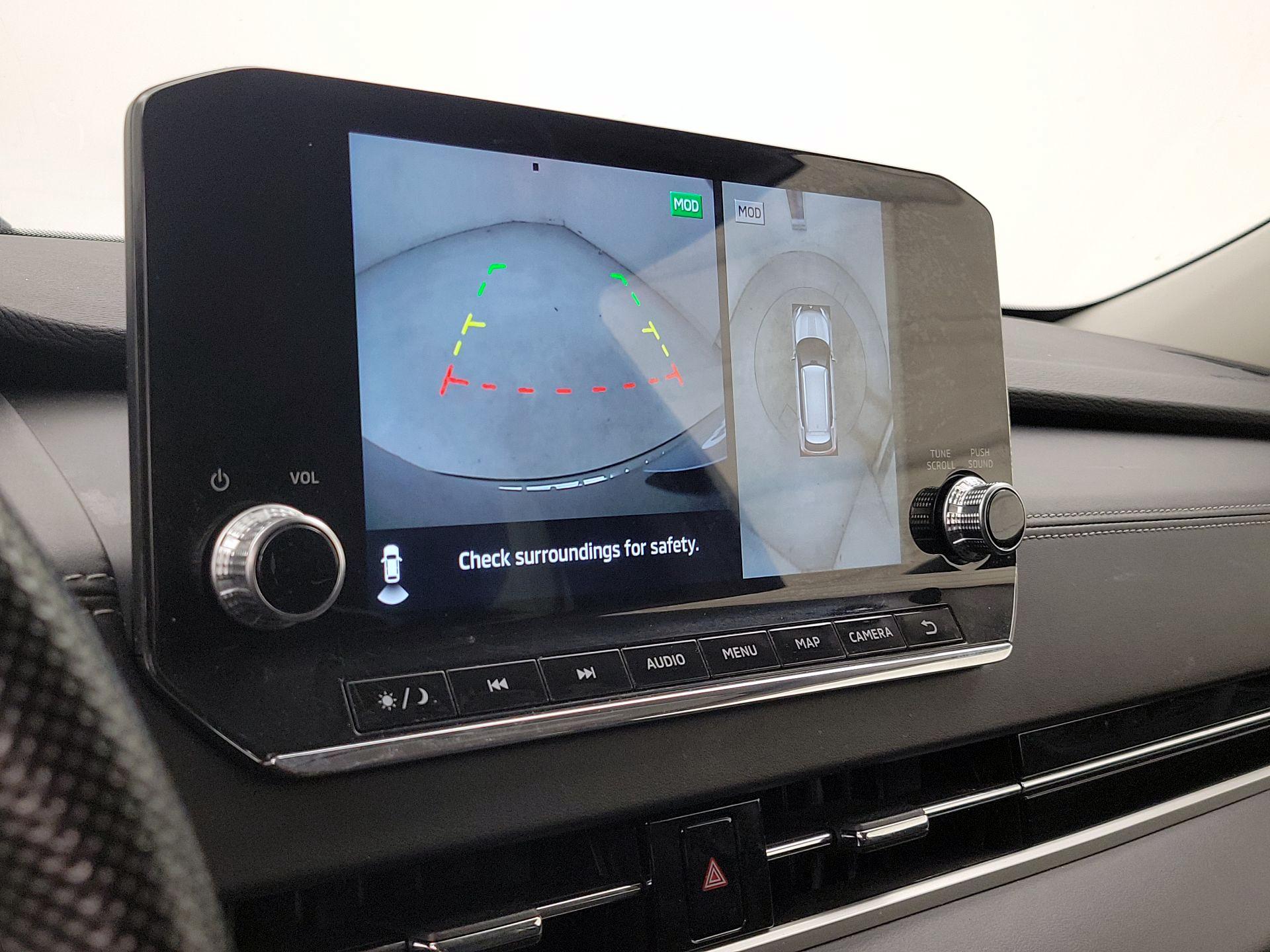 Thumbnail: 2022 Mitsubishi Outlander - 14