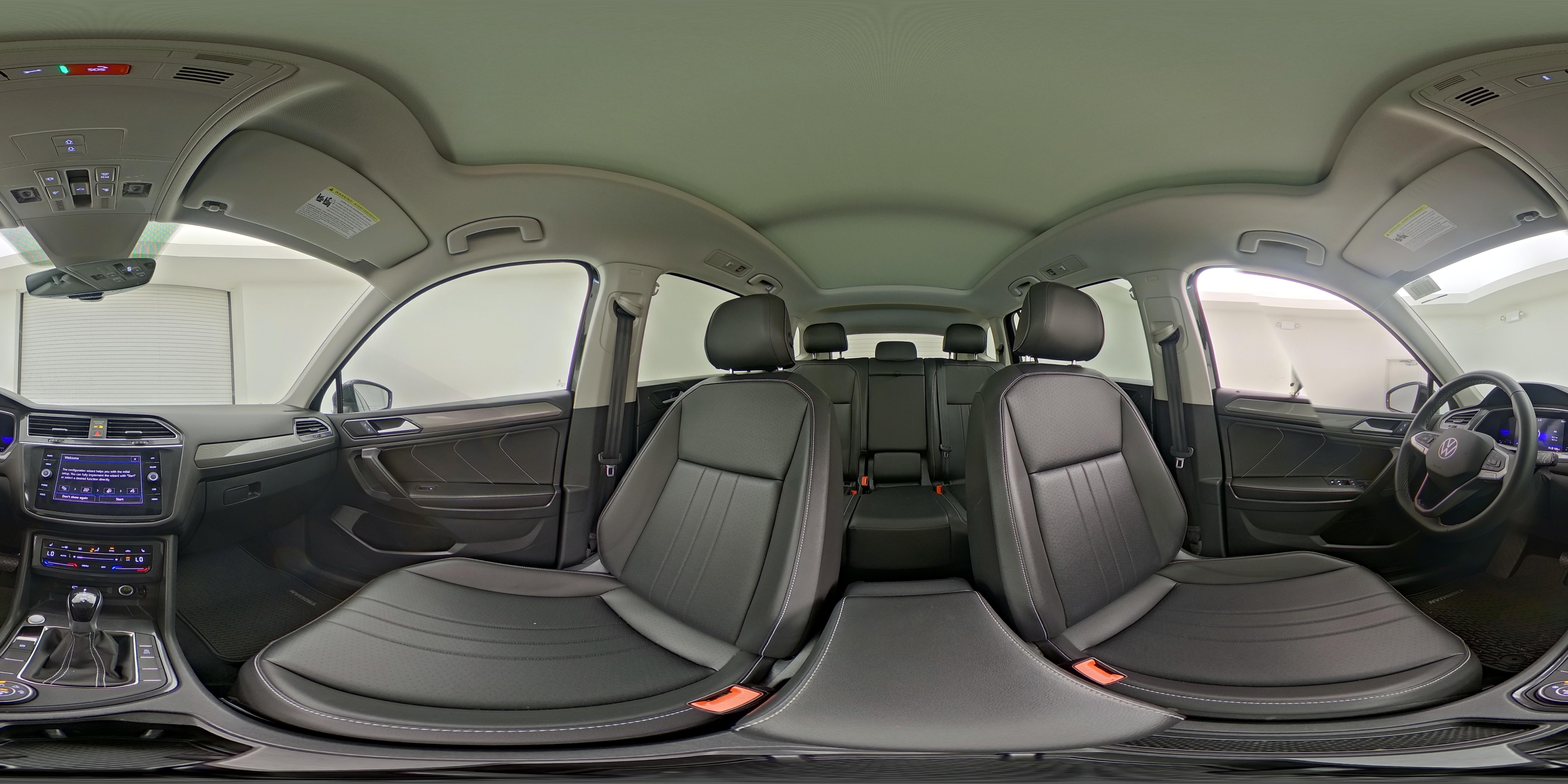 2022 Volkswagen Tiguan SE - Photo 25