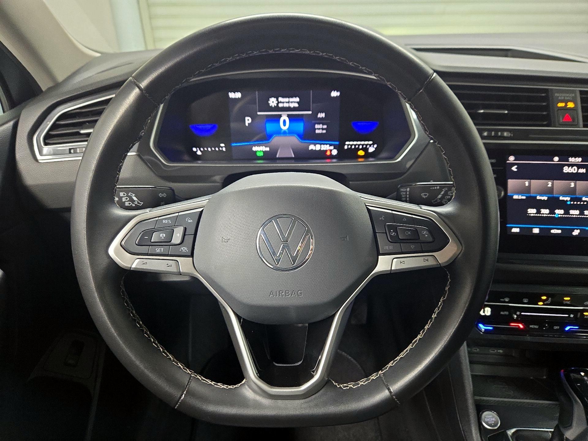 Thumbnail: 2024 Volkswagen Tiguan - 10