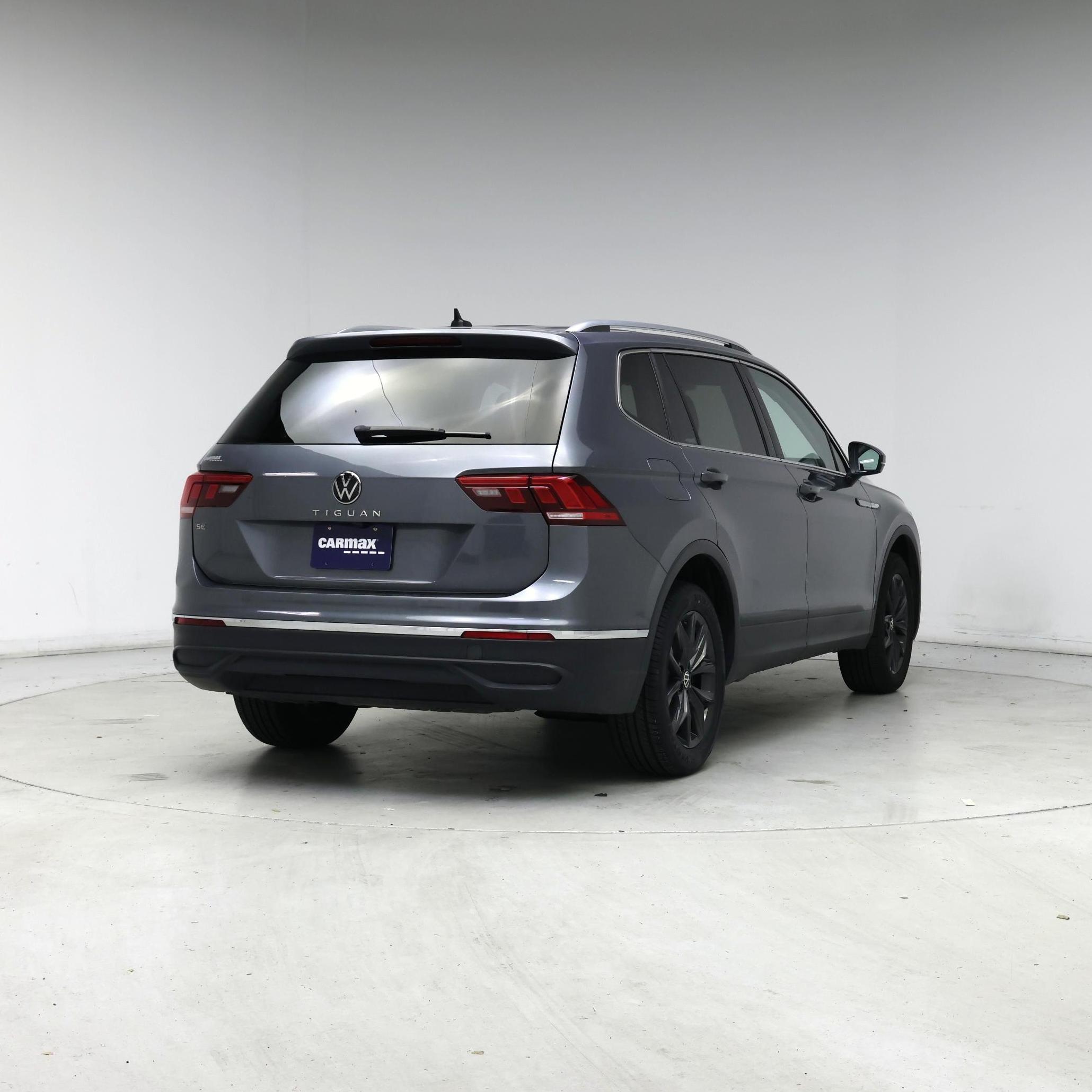 Thumbnail: 2024 Volkswagen Tiguan - 8