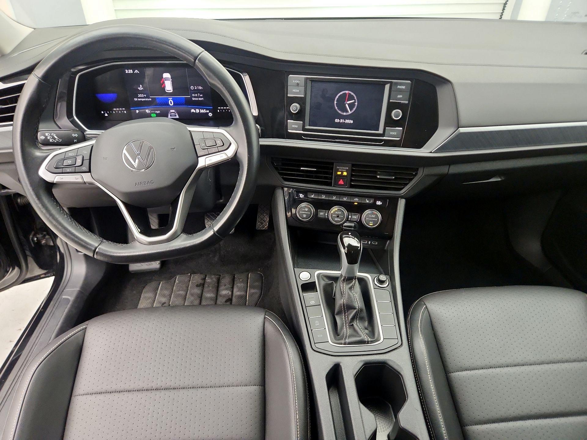 Thumbnail: 2024 Volkswagen Jetta - 9