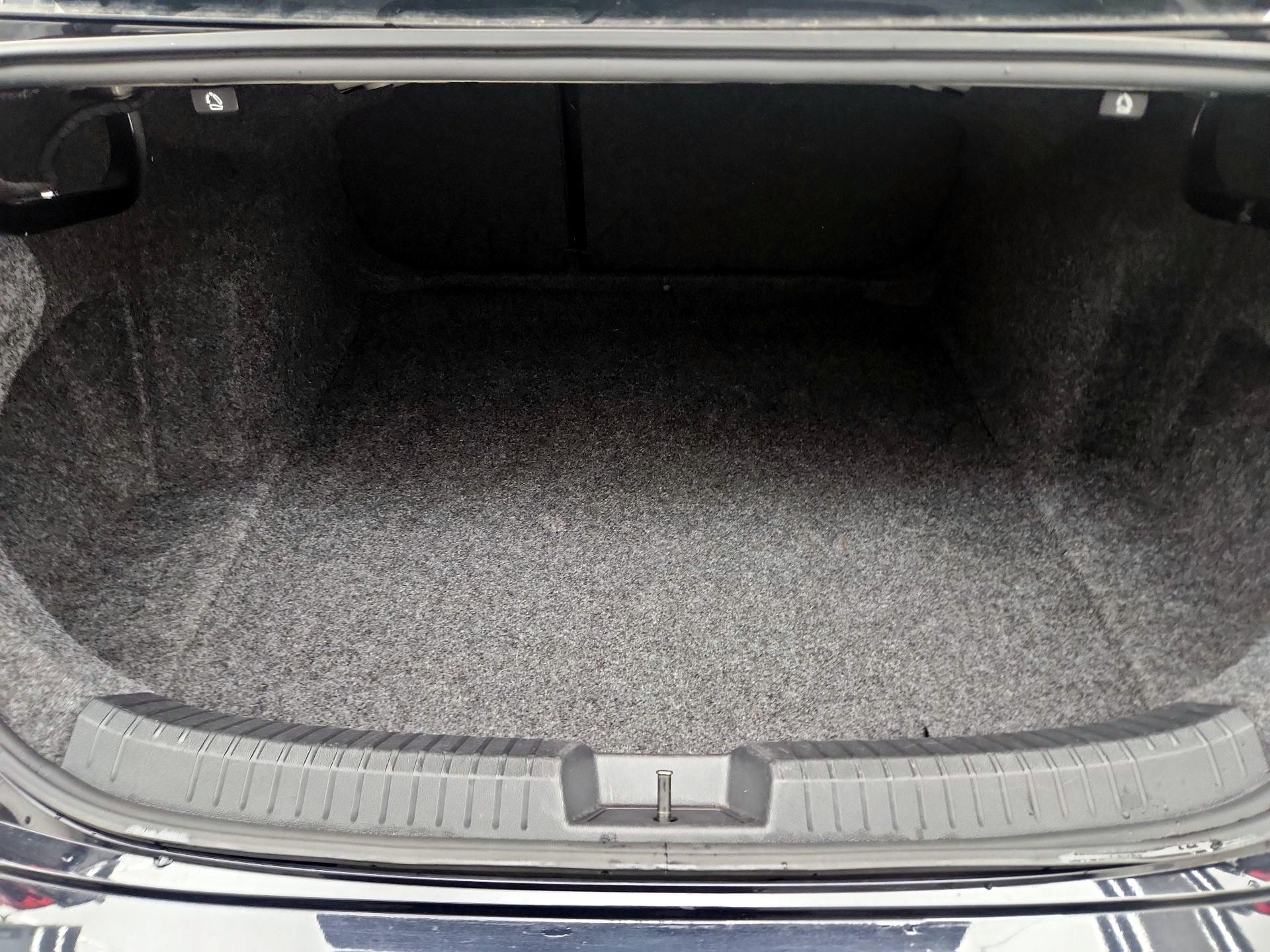 Thumbnail: 2024 Volkswagen Jetta - 20