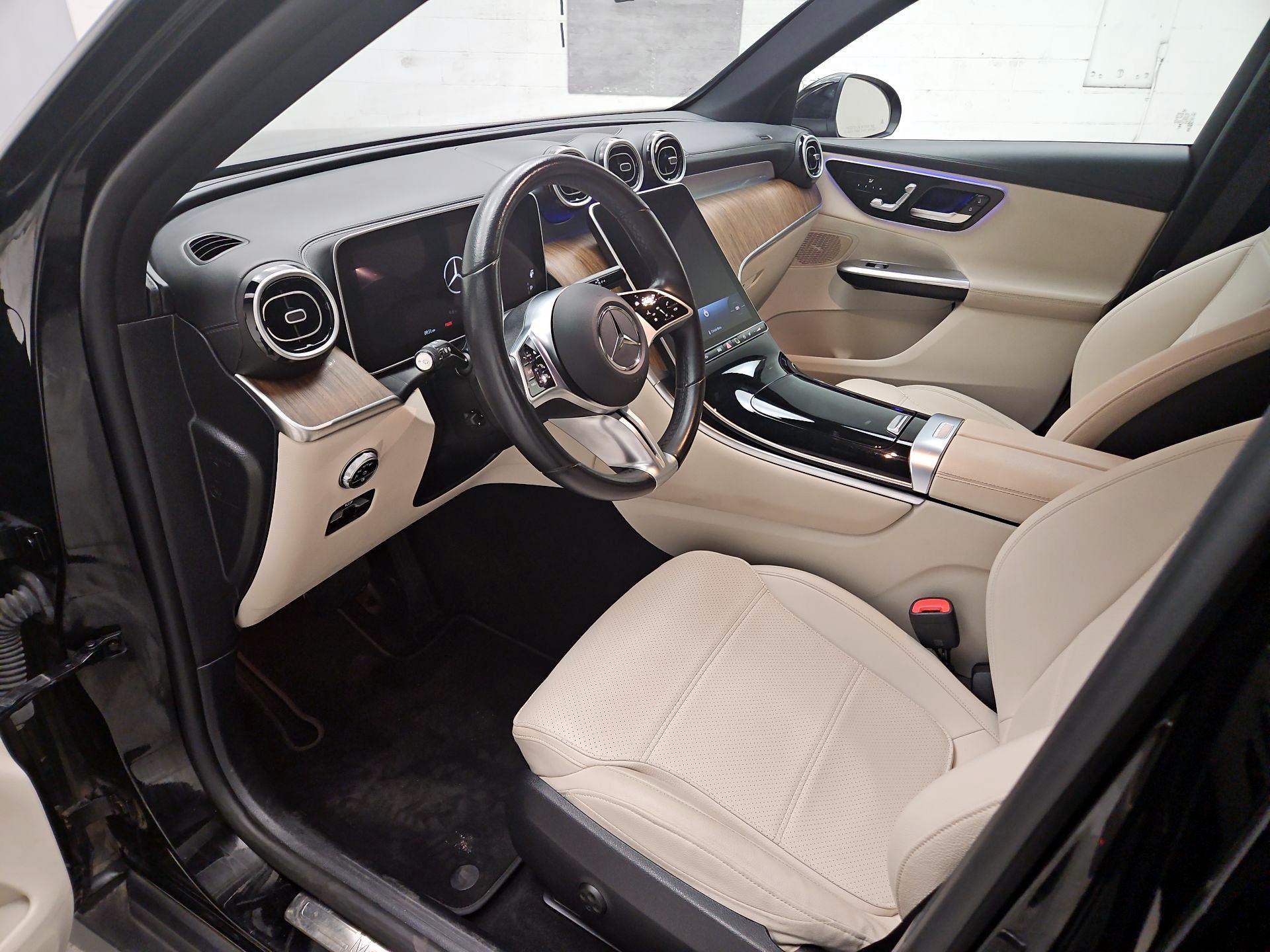Thumbnail: 2024 Mercedes-Benz GLC - 9