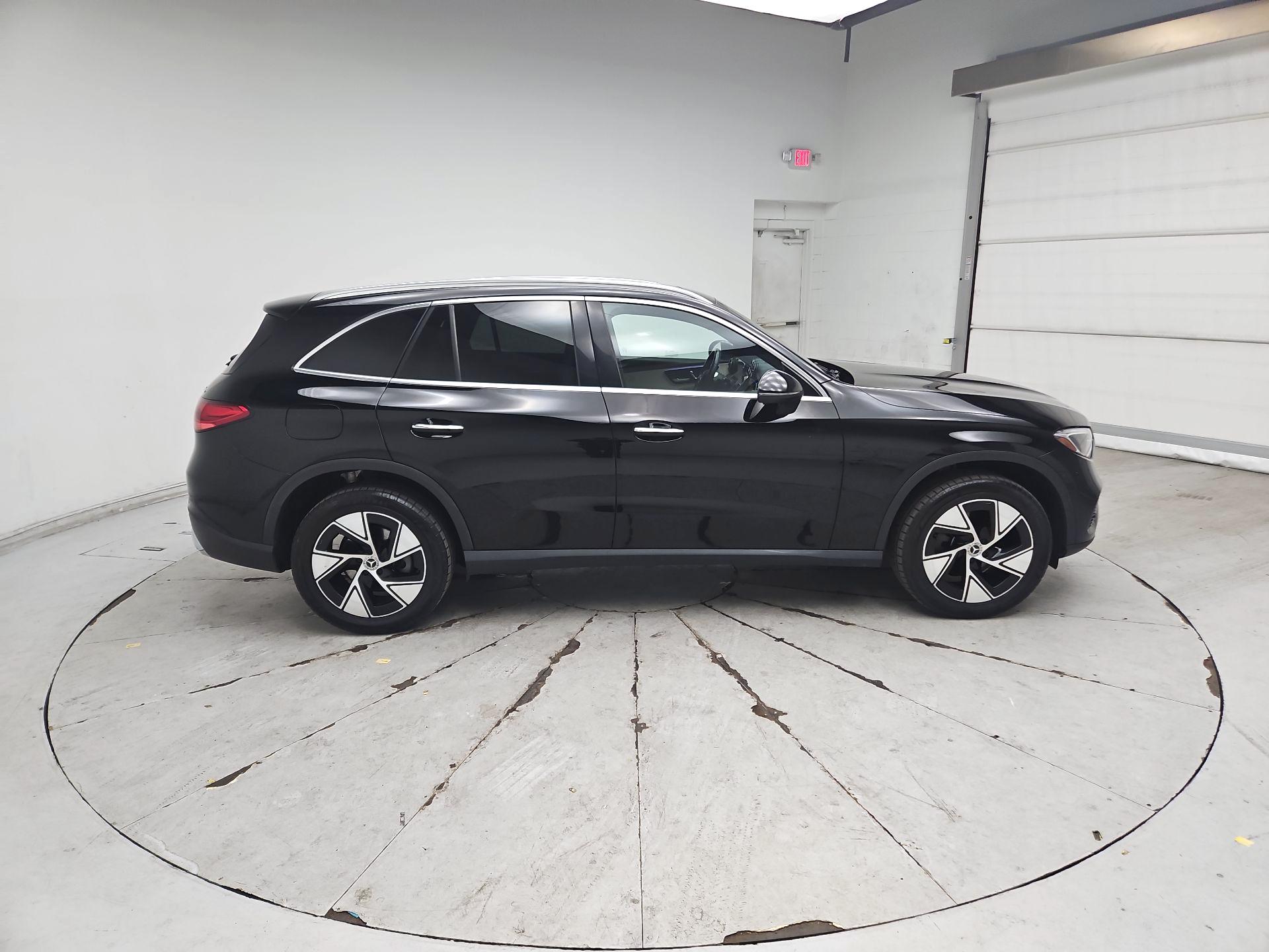 Thumbnail: 2024 Mercedes-Benz GLC - 4