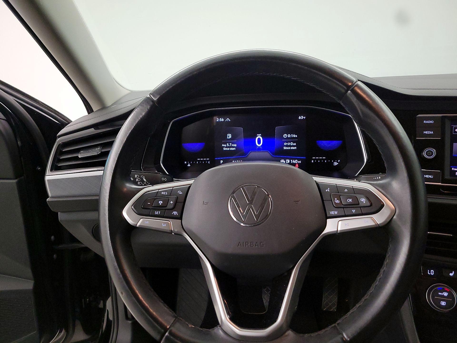 Thumbnail: 2024 Volkswagen Jetta - 10