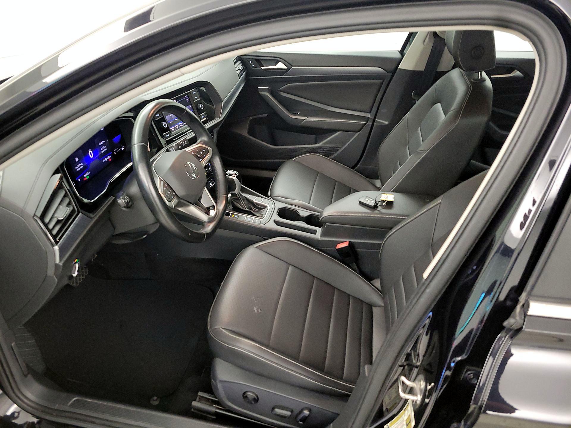 Thumbnail: 2024 Volkswagen Jetta - 11