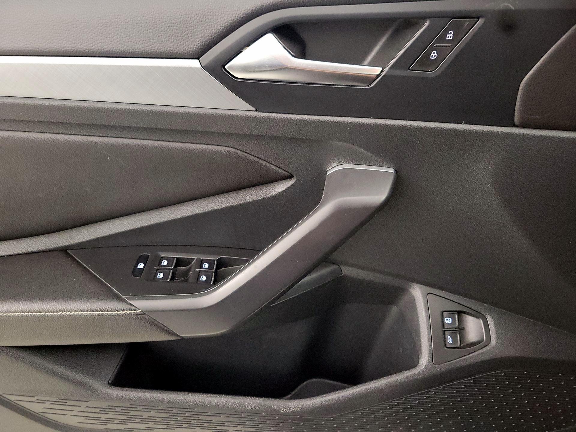 Thumbnail: 2024 Volkswagen Jetta - 12