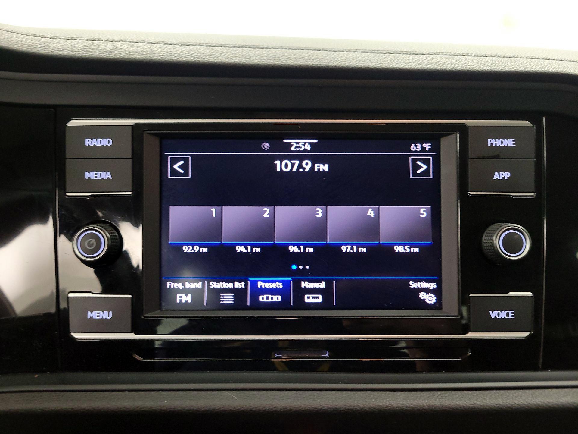 Thumbnail: 2024 Volkswagen Jetta - 15