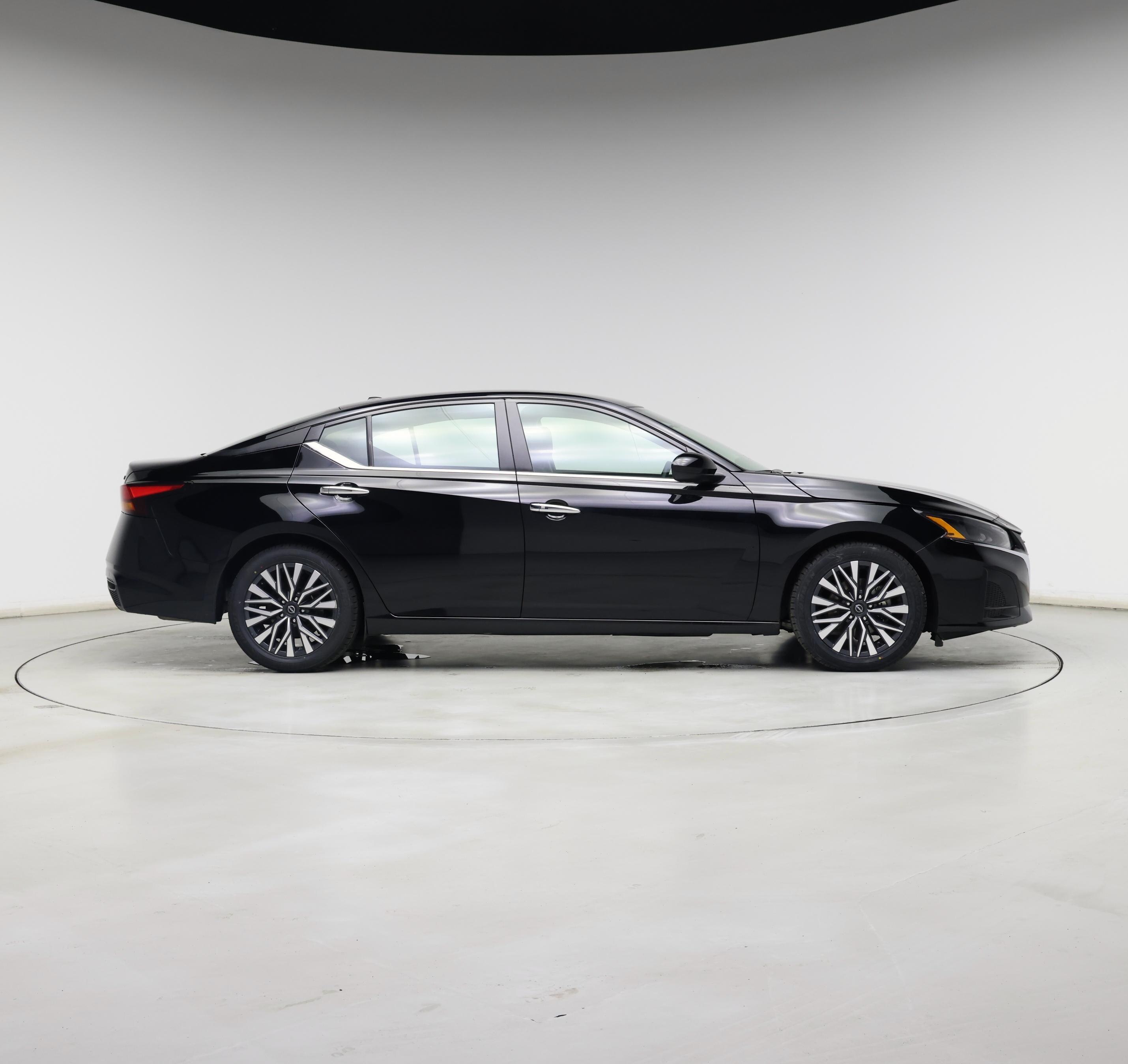 Thumbnail: 2024 Nissan Altima - 7