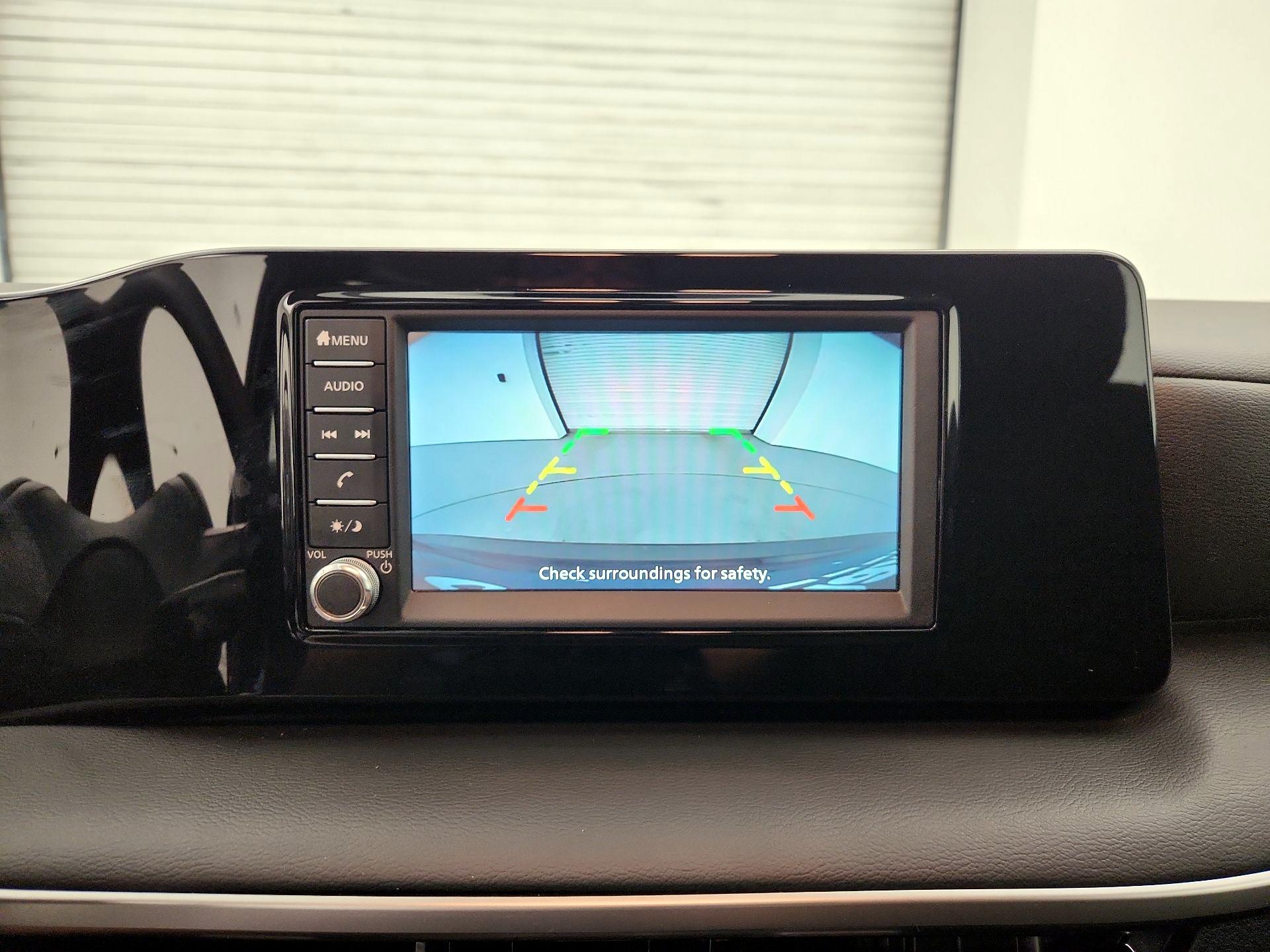 Thumbnail: 2025 Nissan Kicks - 14