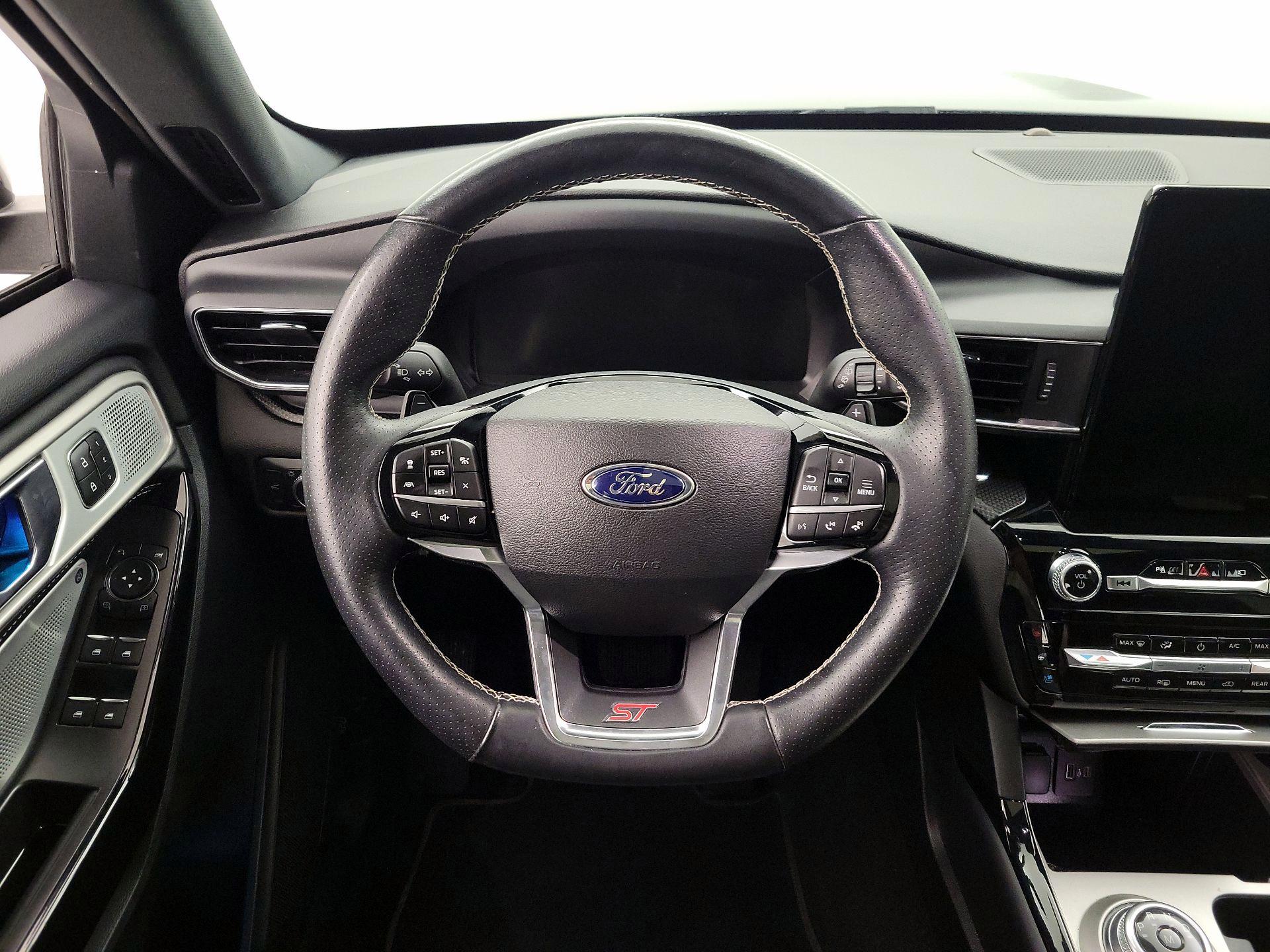 Thumbnail: 2022 Ford Explorer - 10