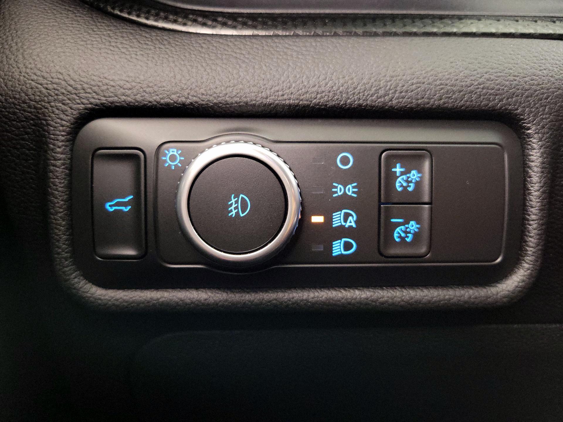 Thumbnail: 2022 Ford Explorer - 13