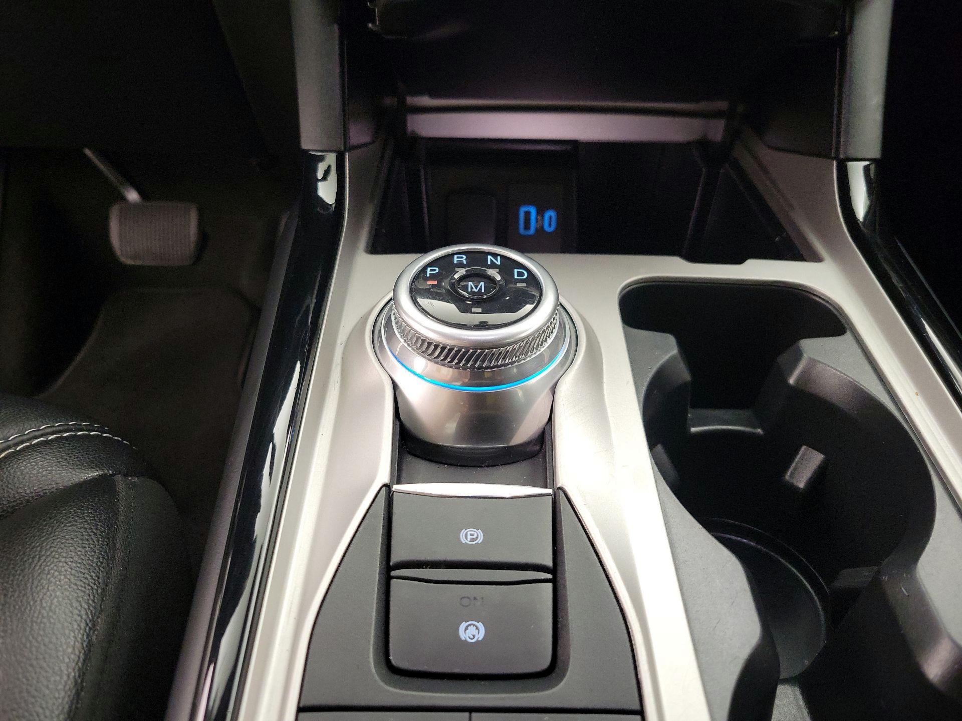 Thumbnail: 2022 Ford Explorer - 17