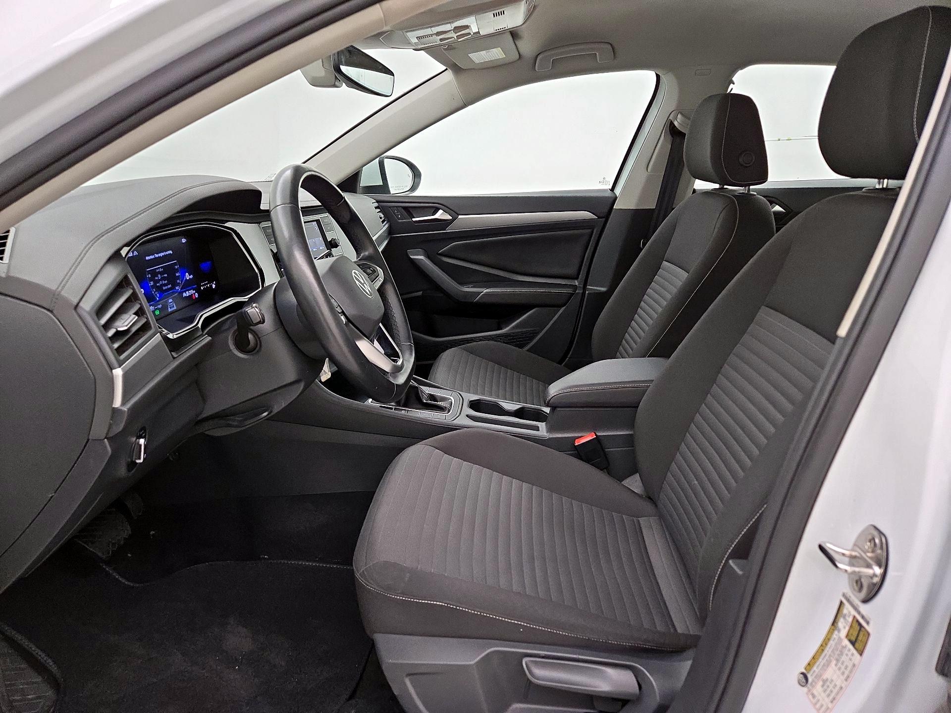 Thumbnail: 2024 Volkswagen Jetta - 11