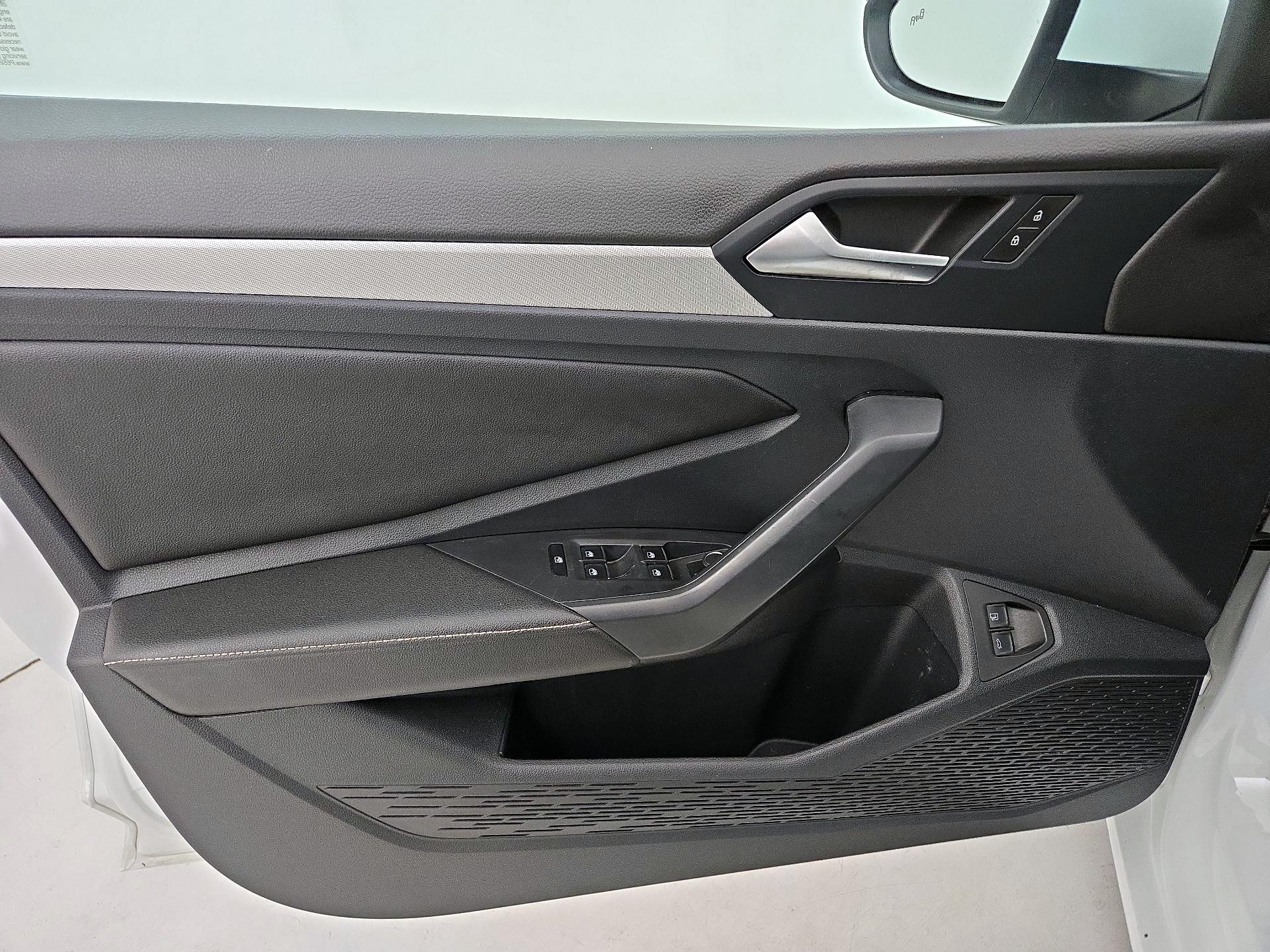 Thumbnail: 2024 Volkswagen Jetta - 12