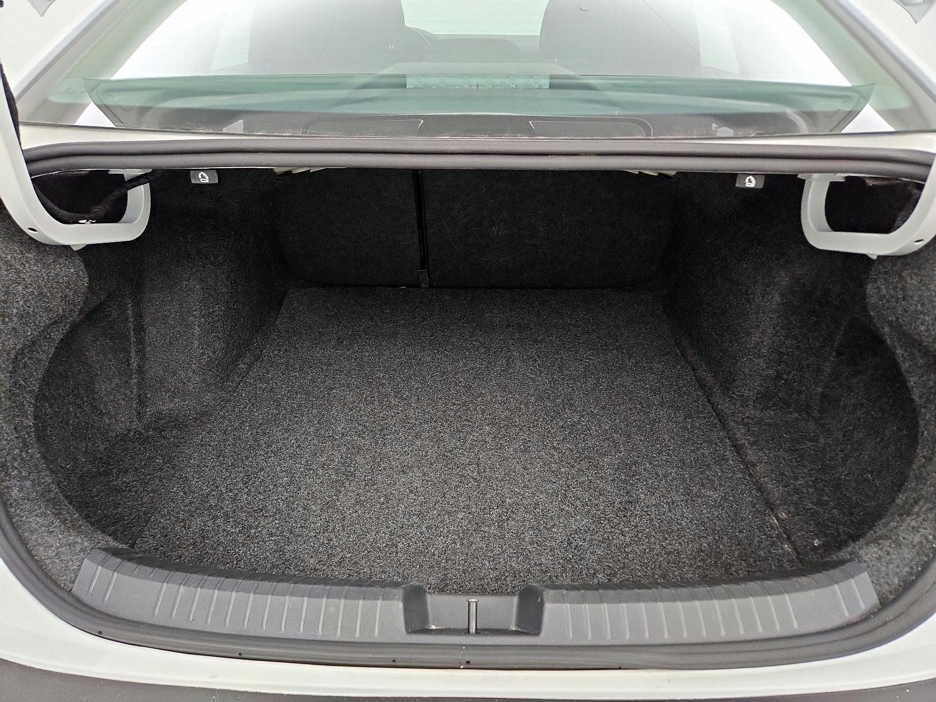 Thumbnail: 2024 Volkswagen Jetta - 20