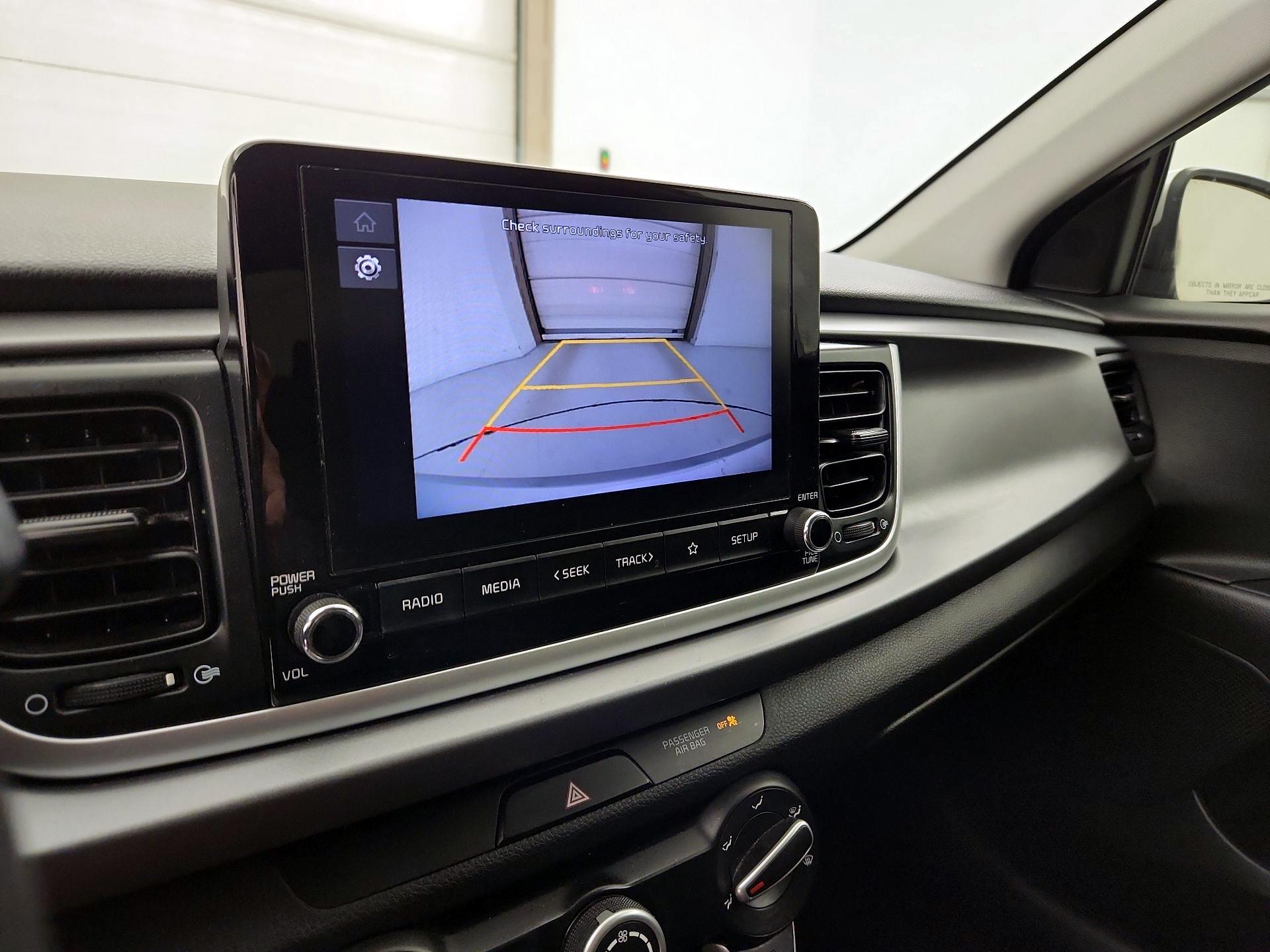 Thumbnail: 2023 Kia Rio - 14