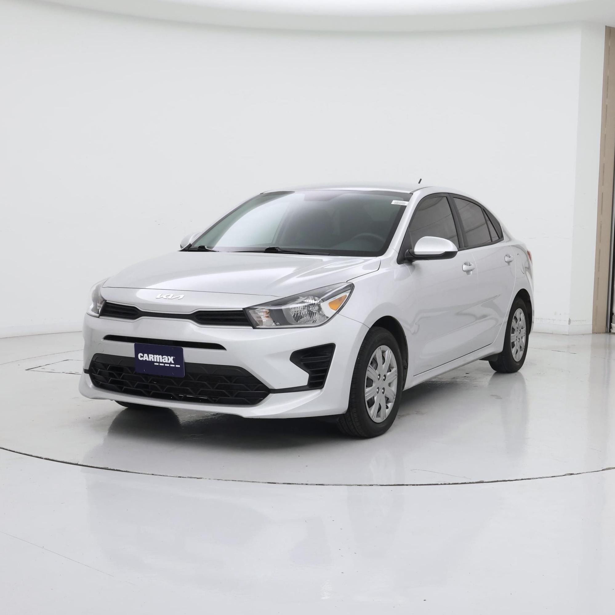 Thumbnail: 2023 Kia Rio - 4