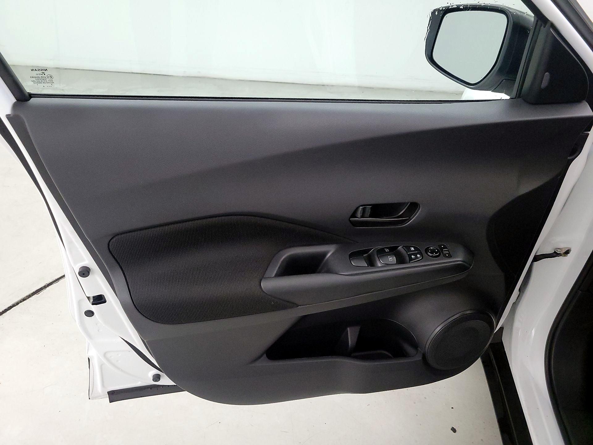 Thumbnail: 2024 Nissan Kicks - 12