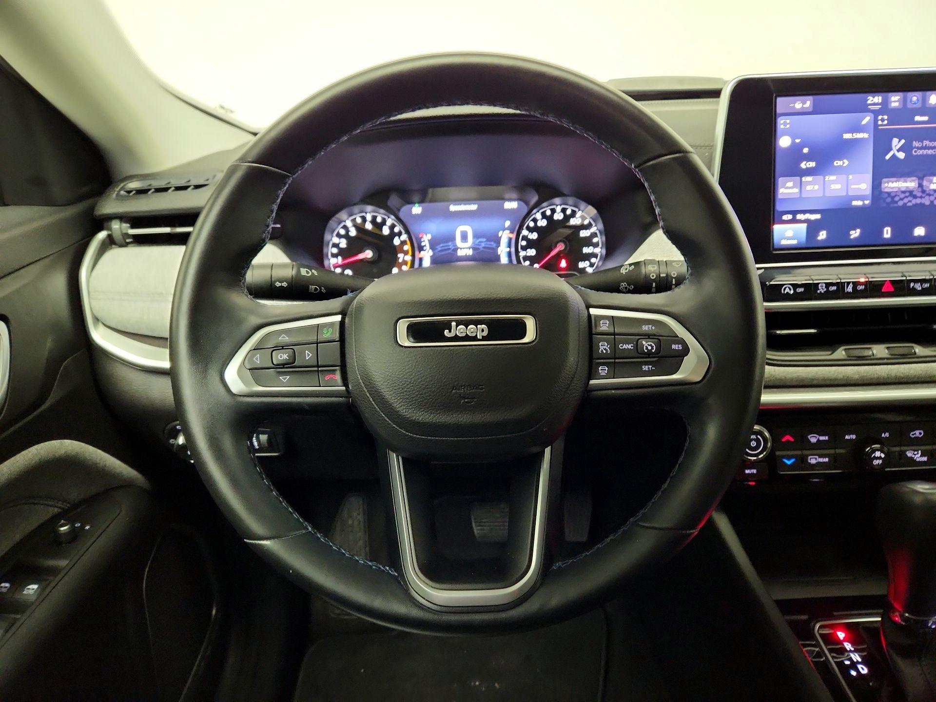 Thumbnail: 2022 Jeep Compass - 10