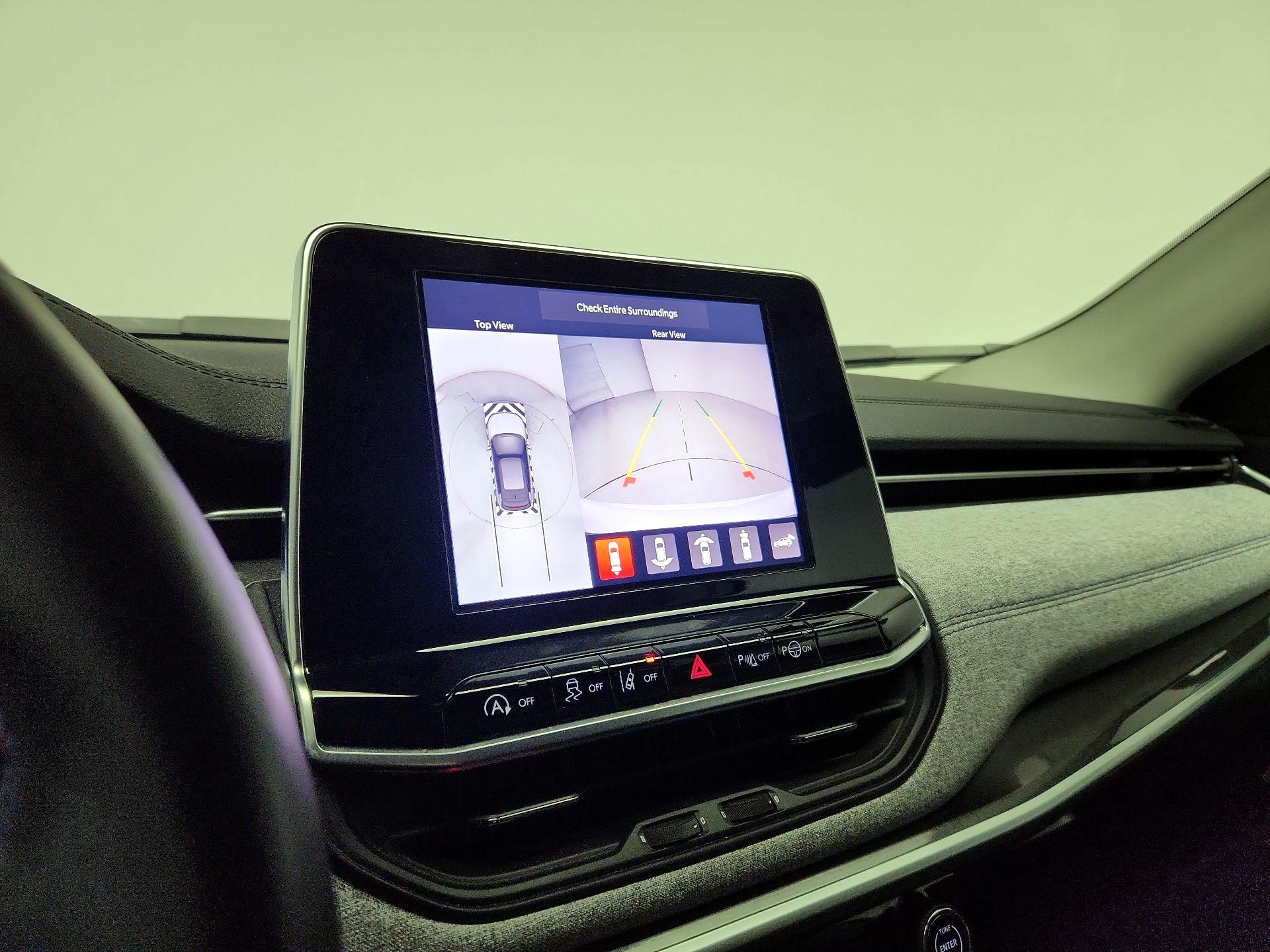 Thumbnail: 2022 Jeep Compass - 14