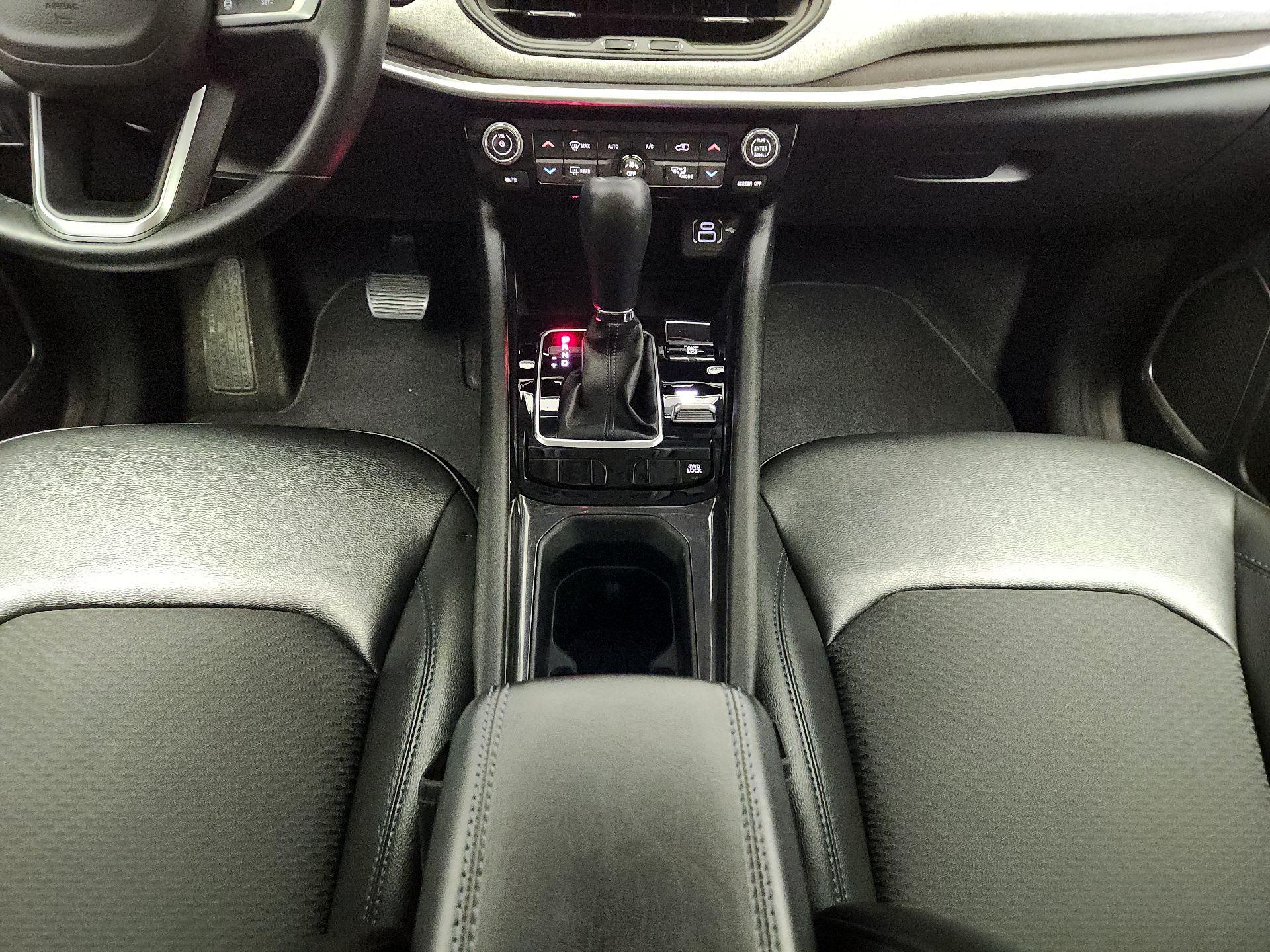 Thumbnail: 2022 Jeep Compass - 17