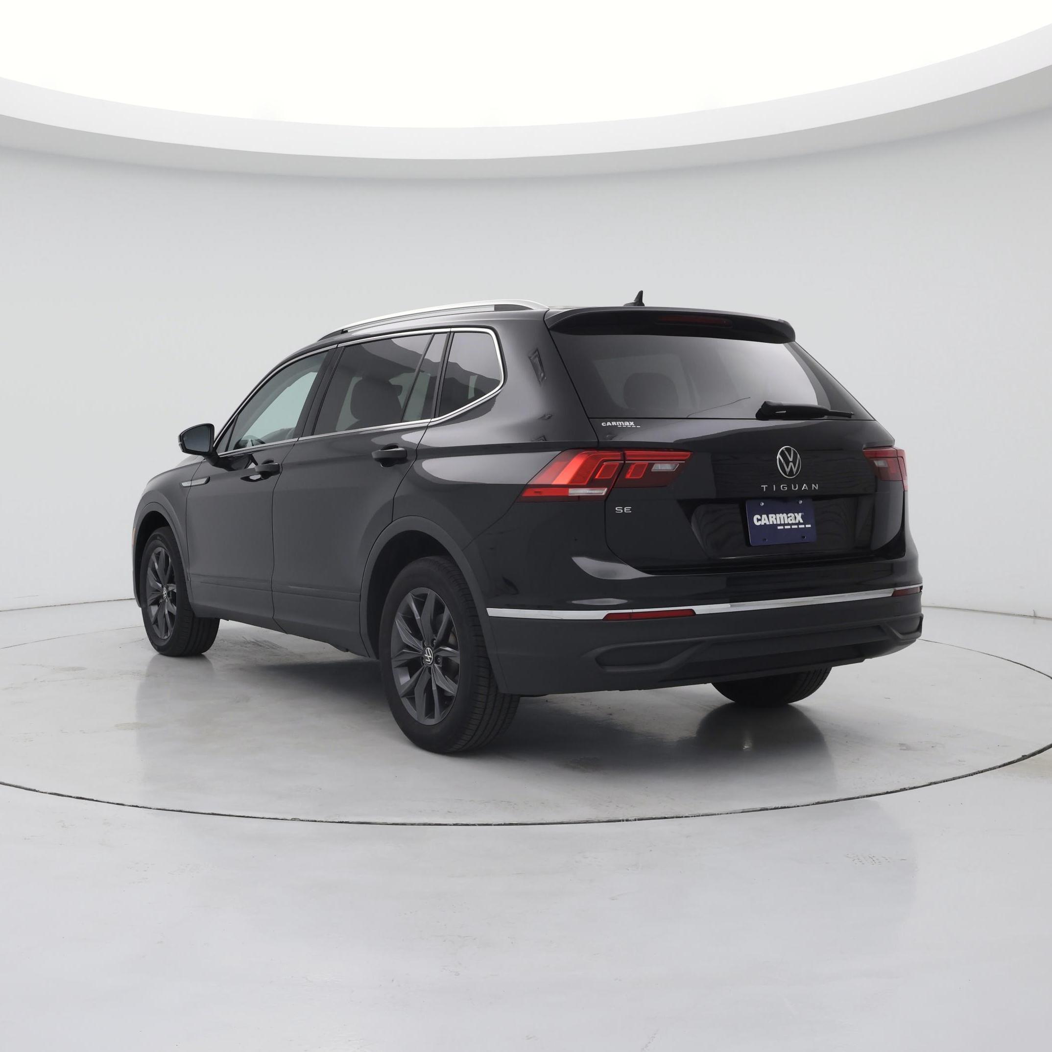 Thumbnail: 2023 Volkswagen Tiguan - 2