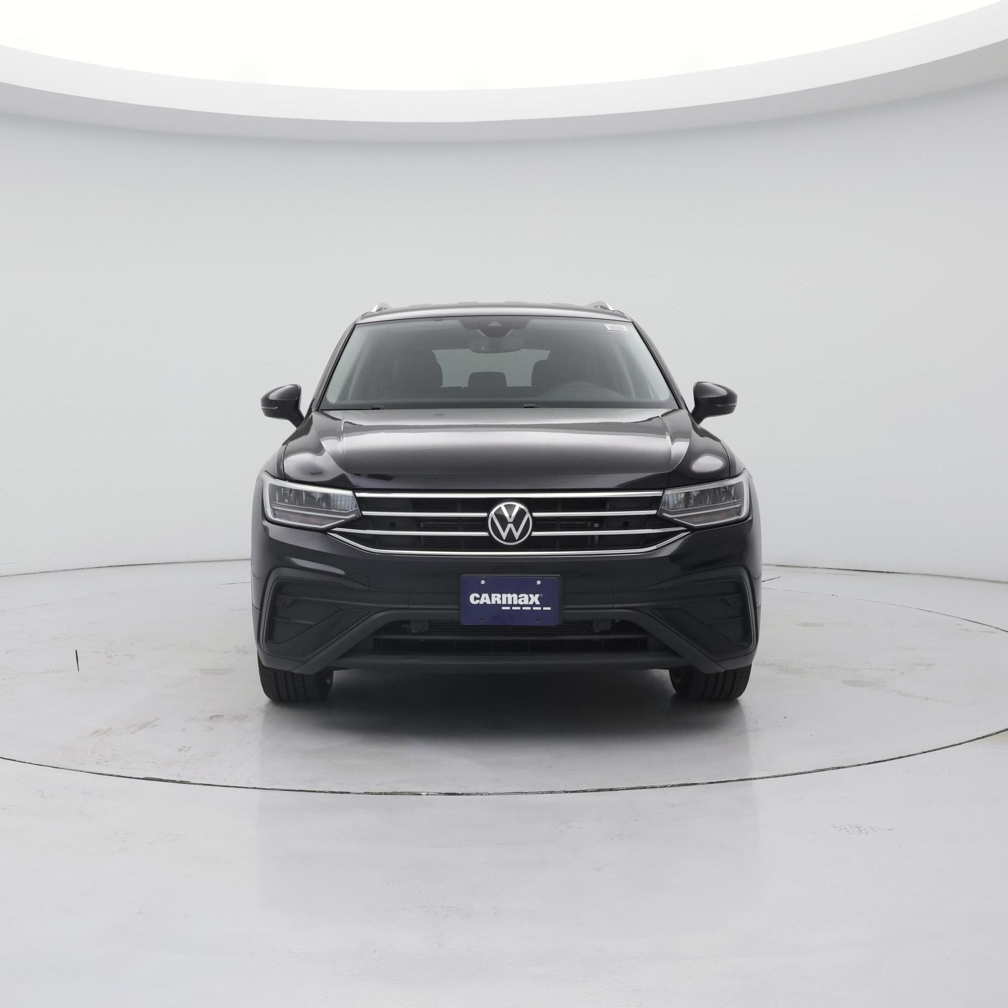 Thumbnail: 2023 Volkswagen Tiguan - 5