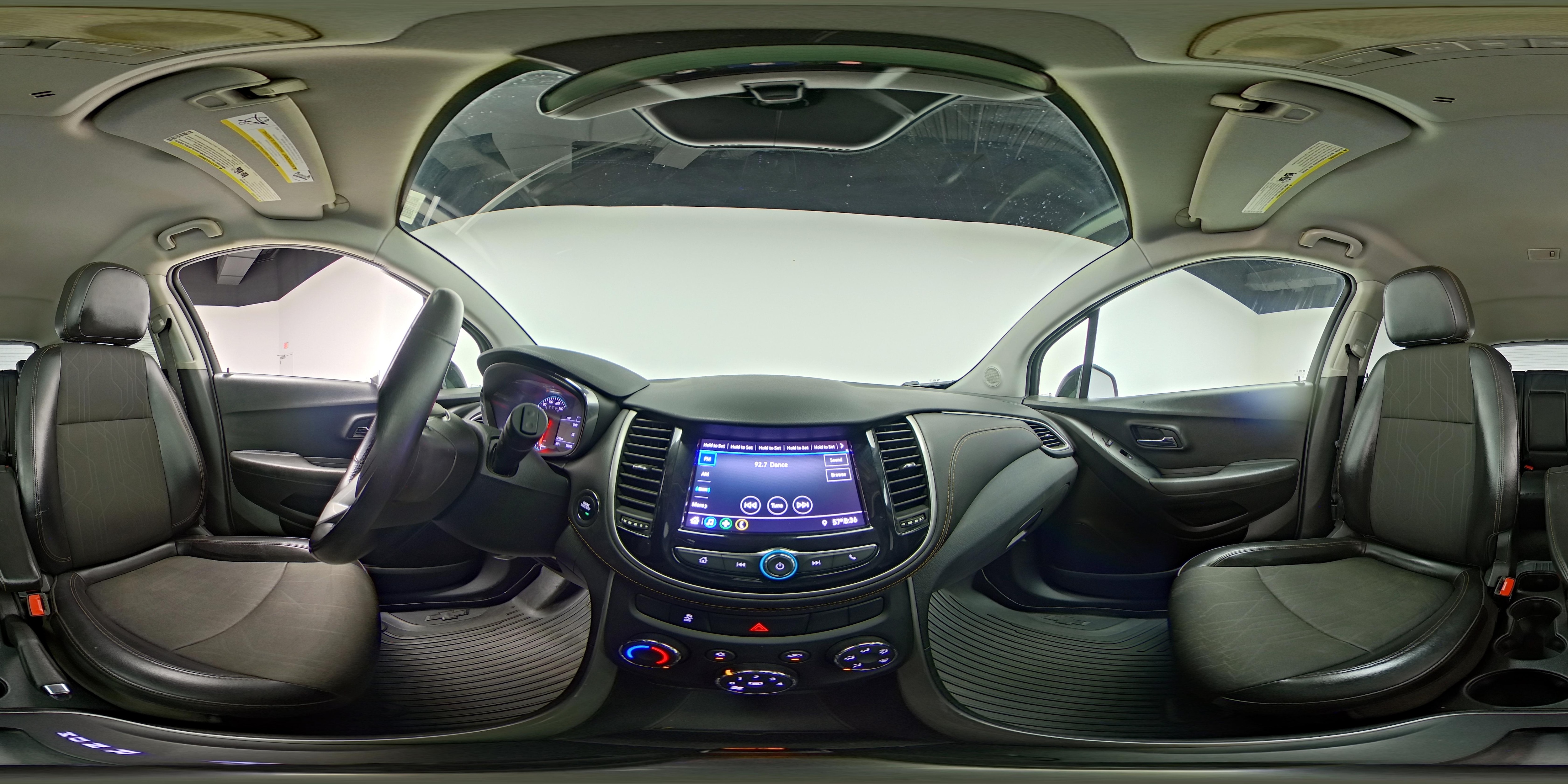 2020 Chevrolet Trax LT - Photo 24