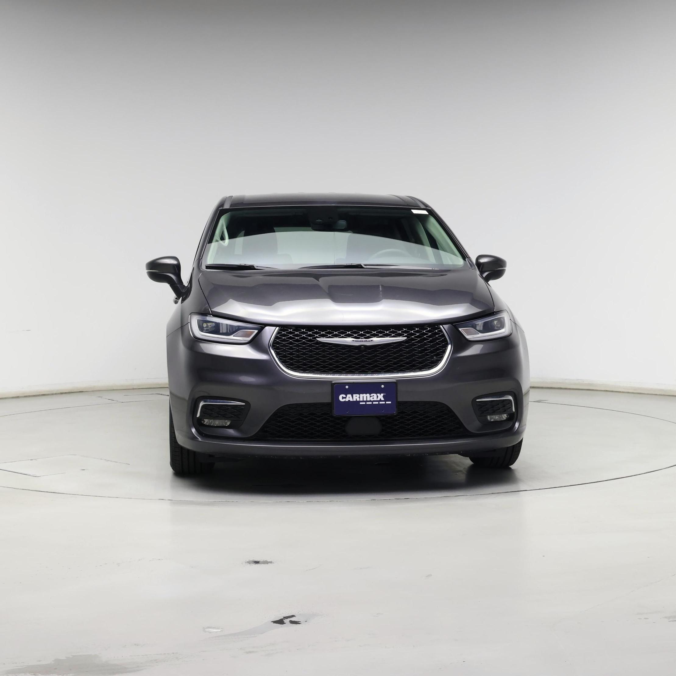 Thumbnail: 2023 Chrysler Pacifica - 5