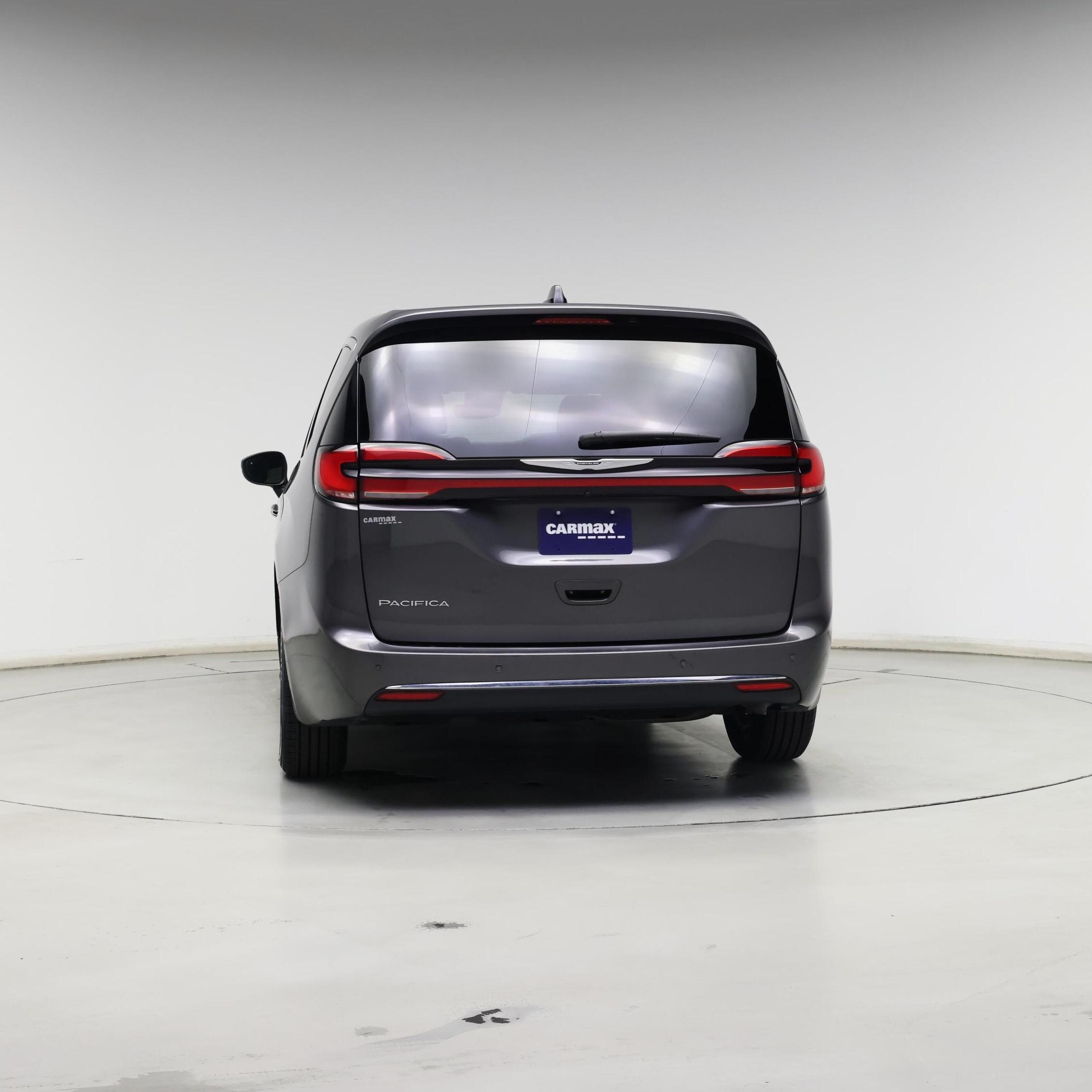 Thumbnail: 2023 Chrysler Pacifica - 6