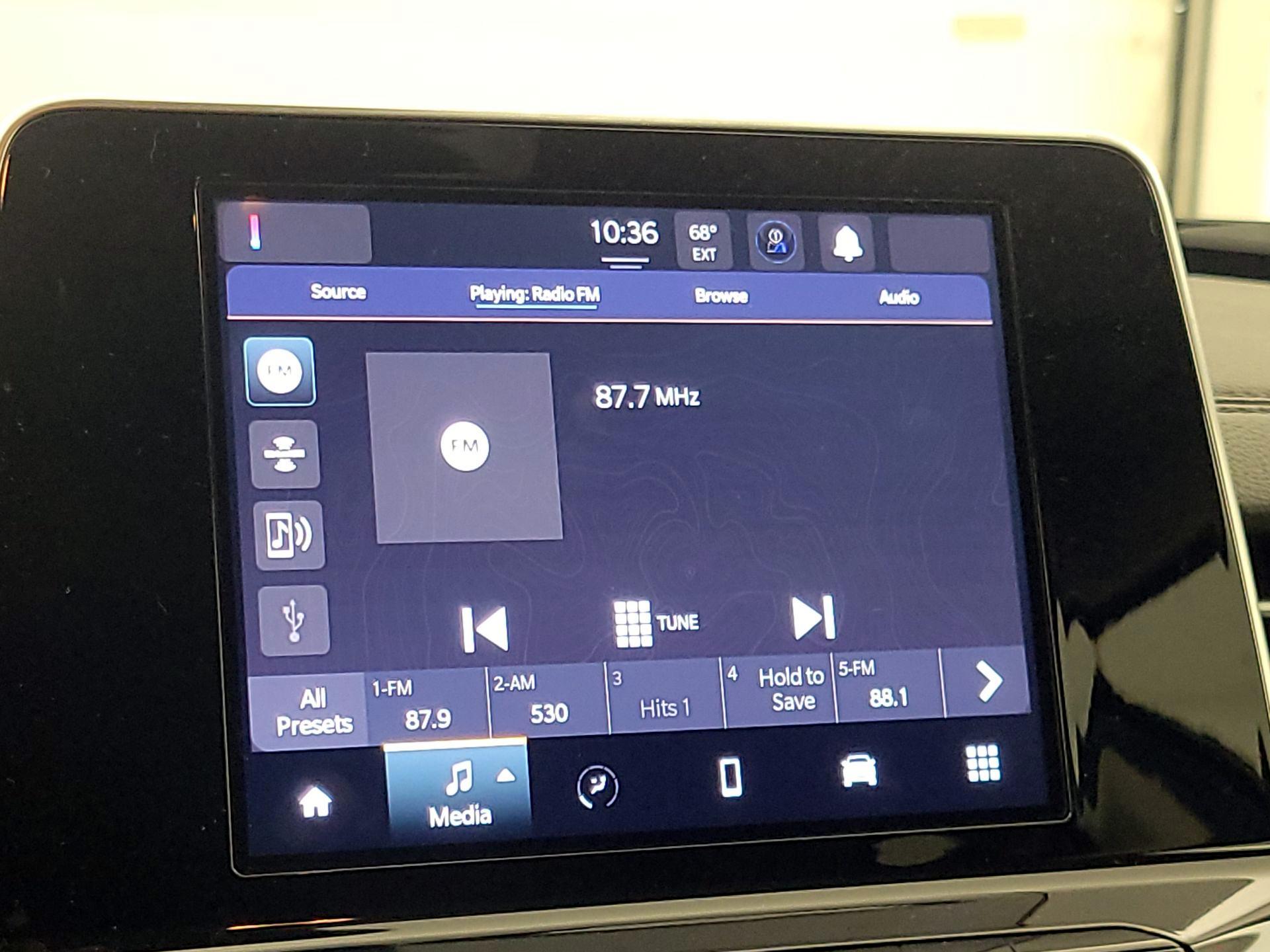 Thumbnail: 2022 Jeep Compass - 13