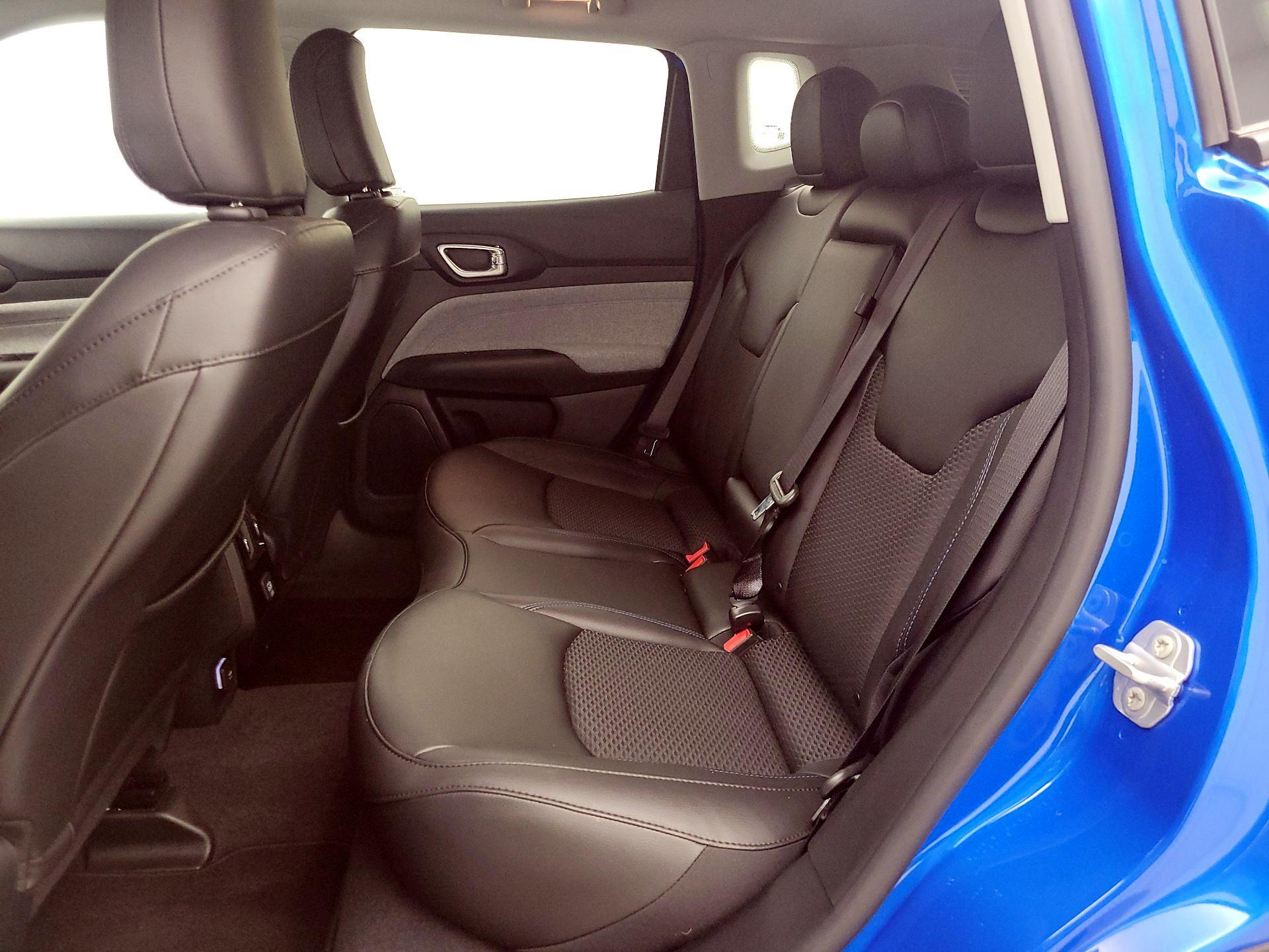 Thumbnail: 2022 Jeep Compass - 17