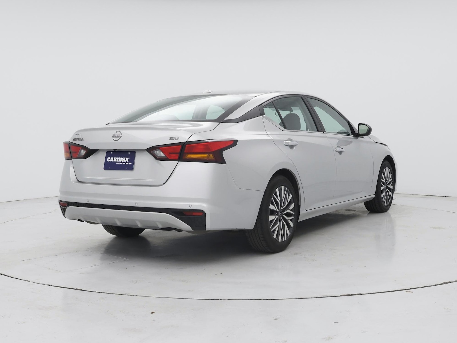 2024 Nissan Altima SV - Photo 9