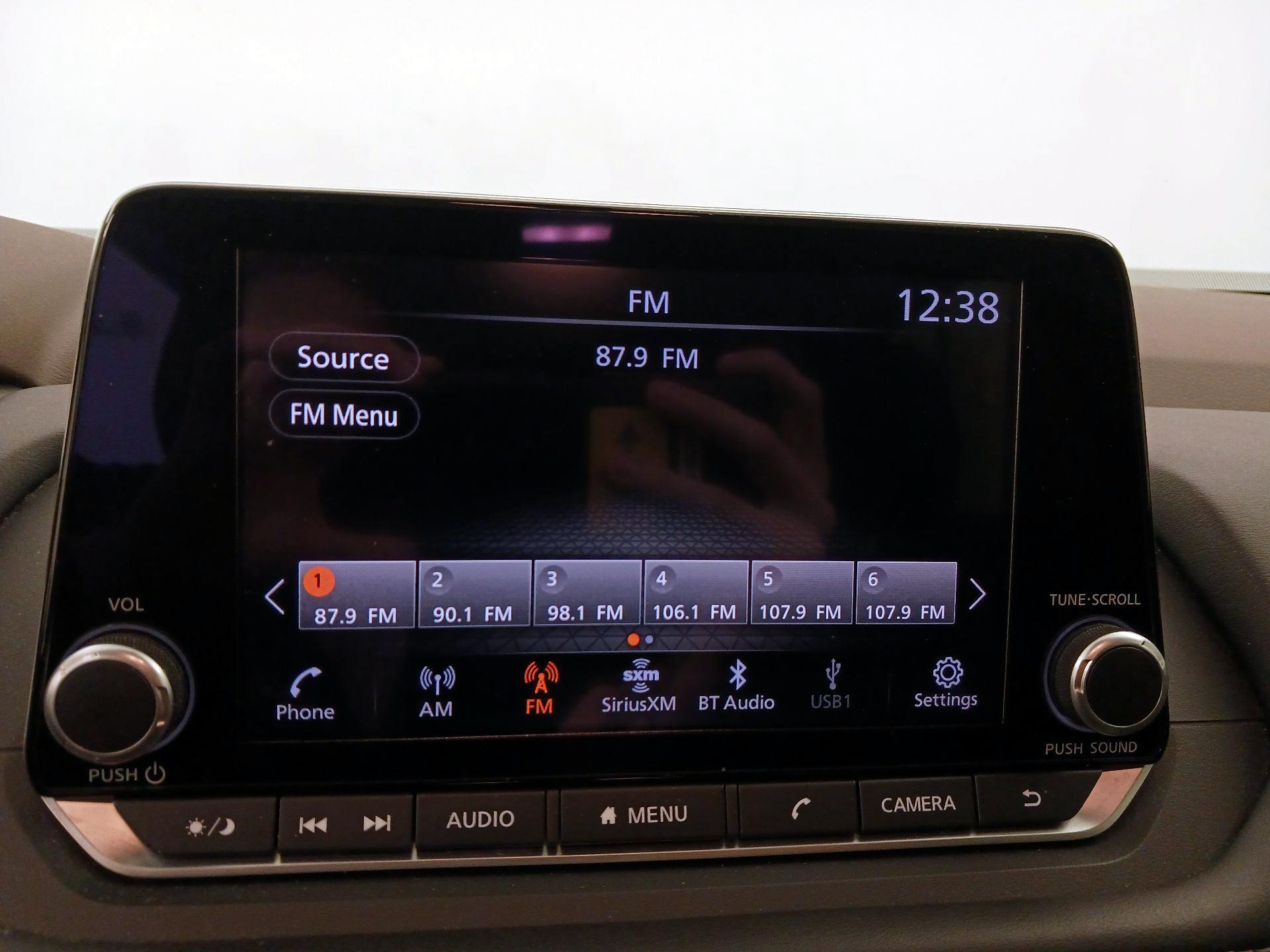 Thumbnail: 2023 Nissan Rogue - 15