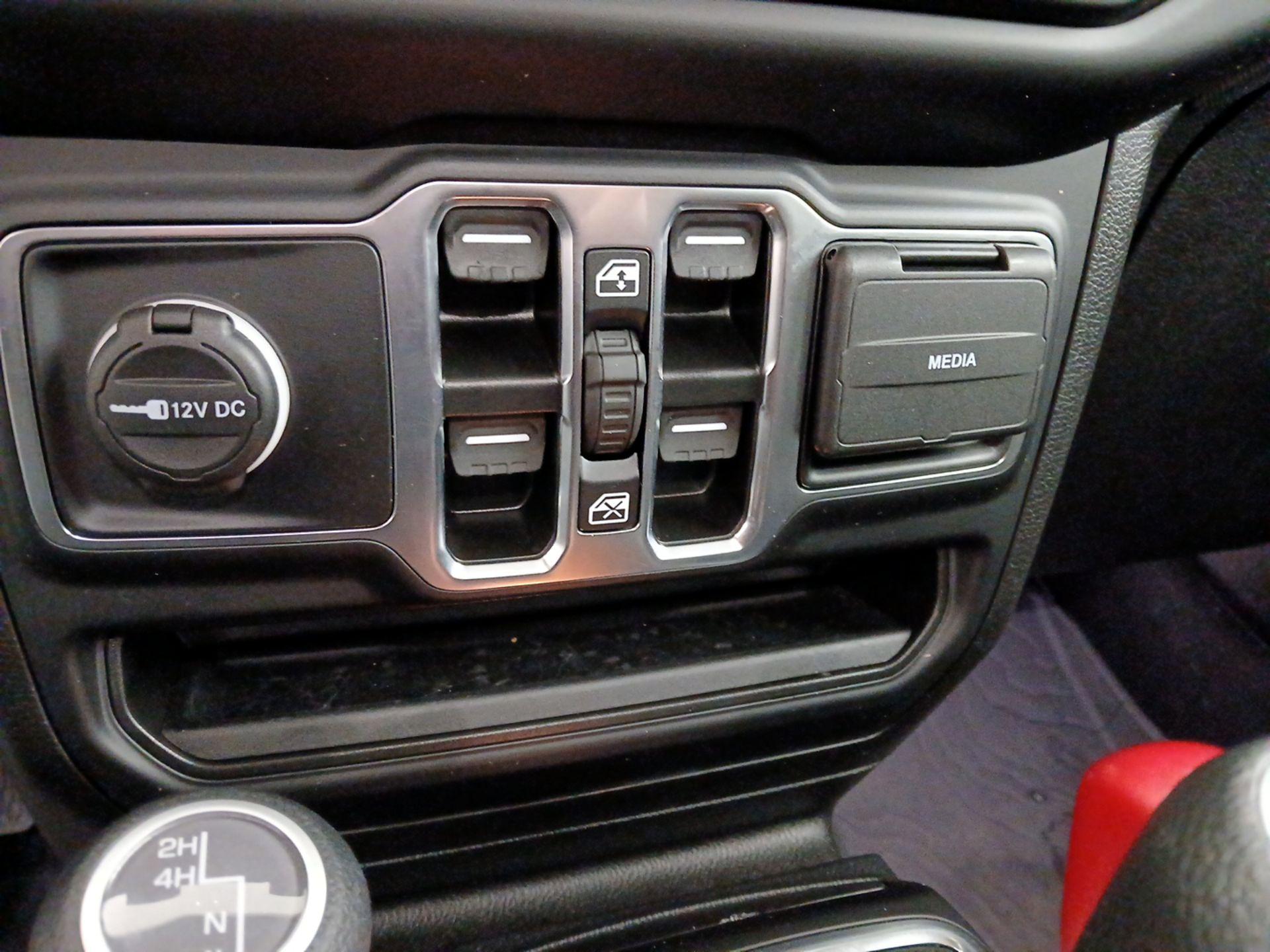 Thumbnail: 2023 Jeep Wrangler - 18